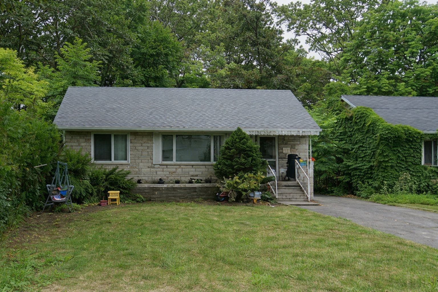 22 Grandview Avenue, Markham, ON L3T 1G8