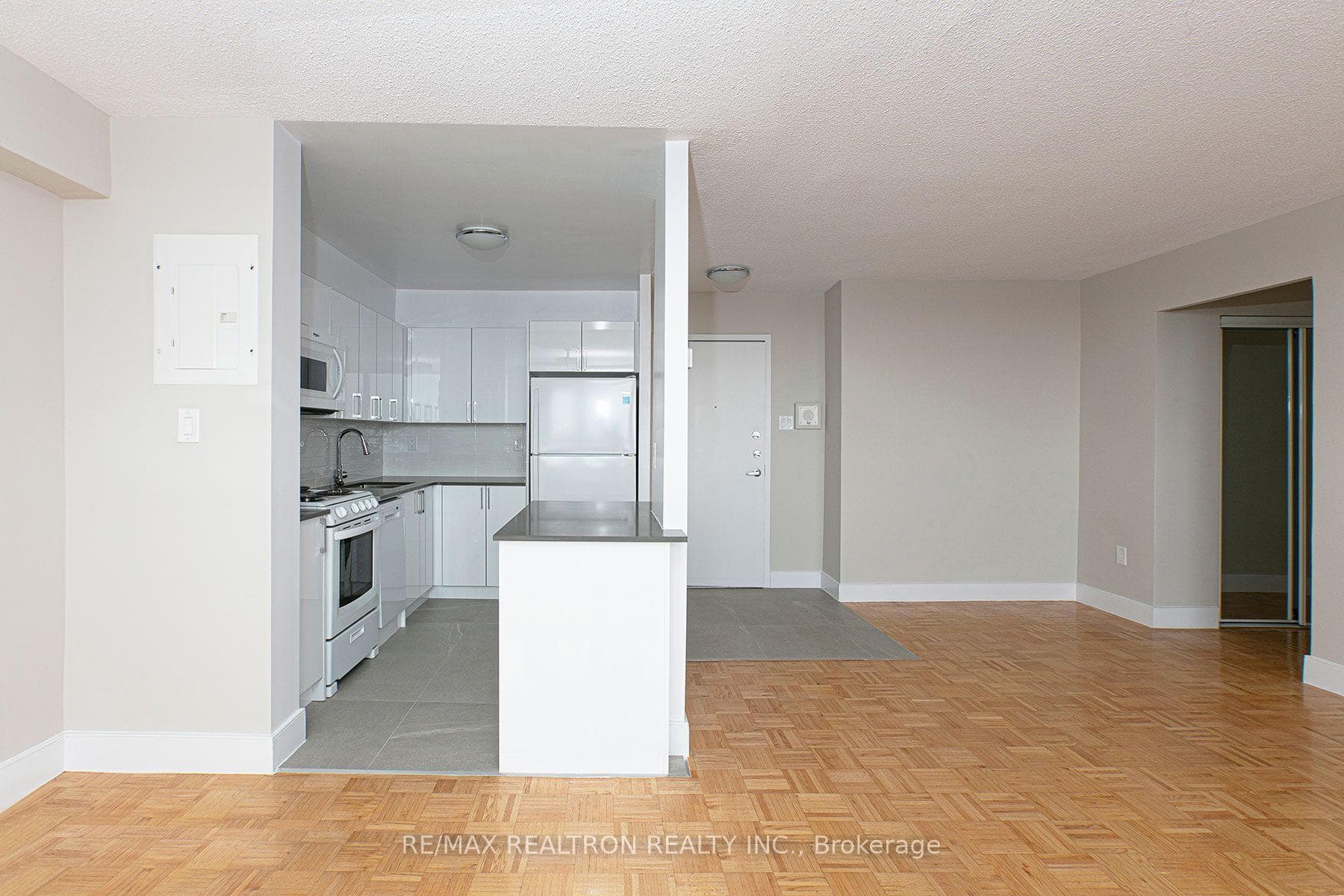 666 Spadina Avenue 711, Toronto C01, ON M5S 2H8