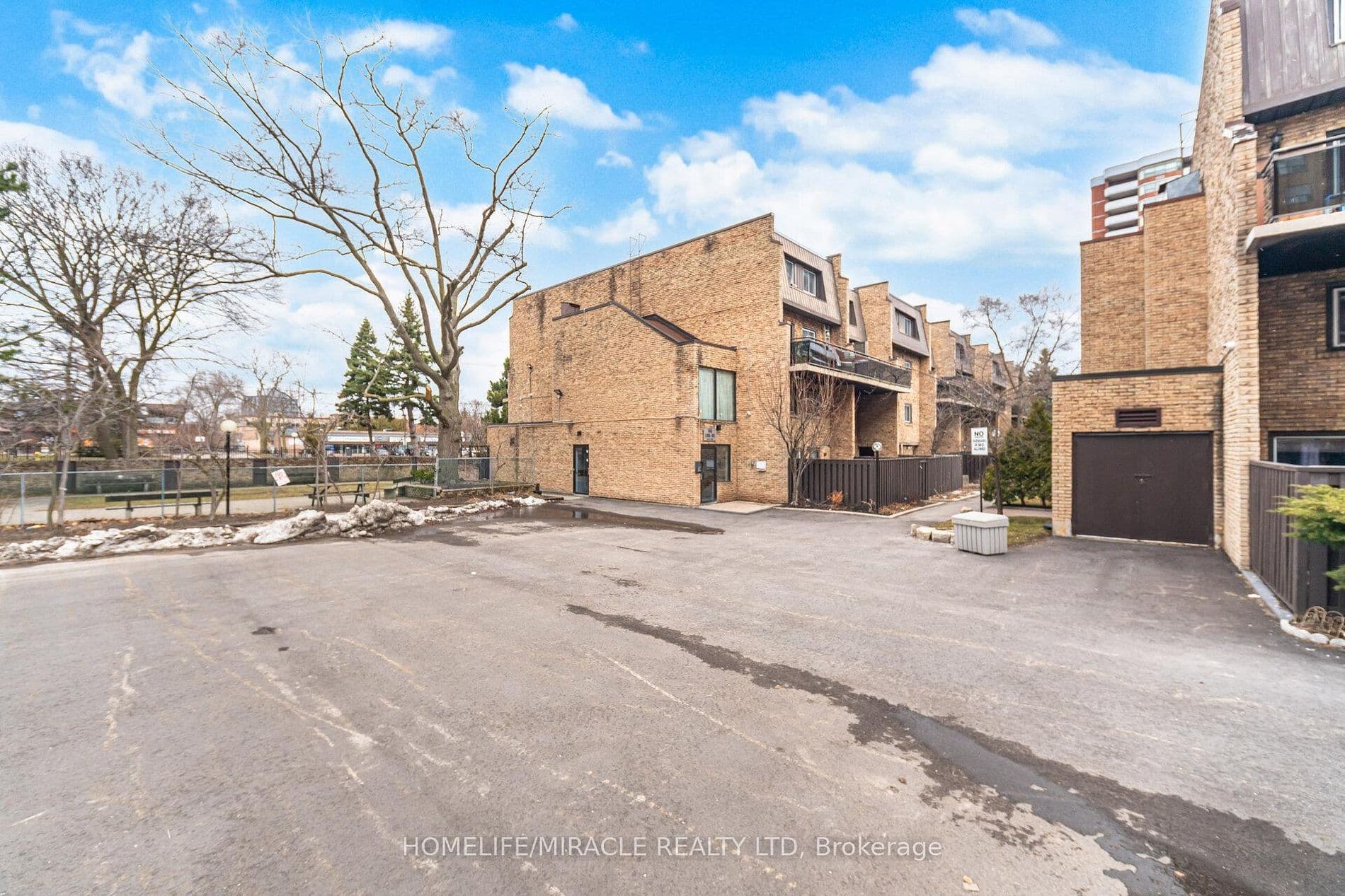 140 Ling Road 103, Toronto E10, ON M1E 4V9