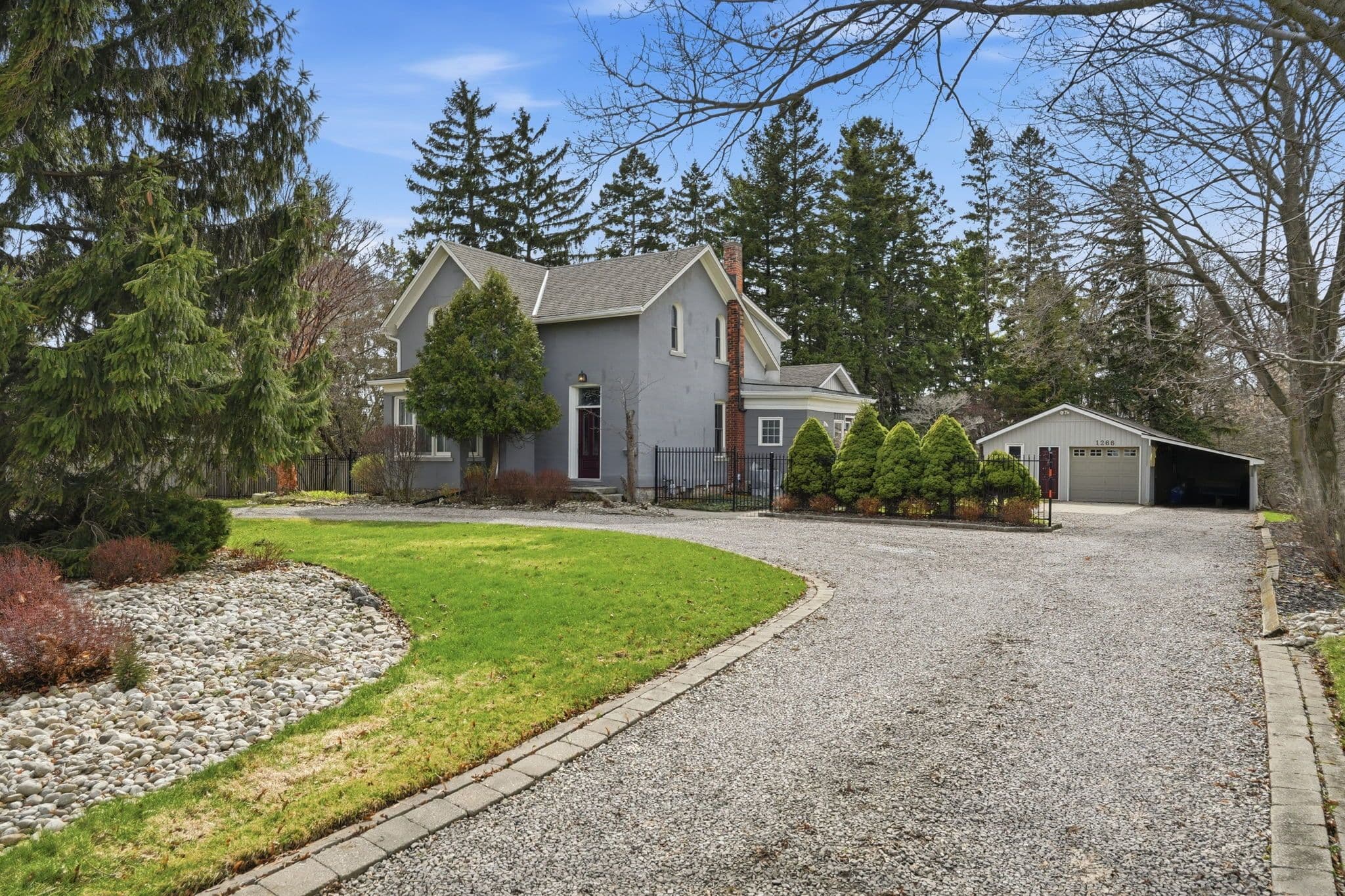 1266 Scenic Drive, Hamilton, ON L9K 1J6