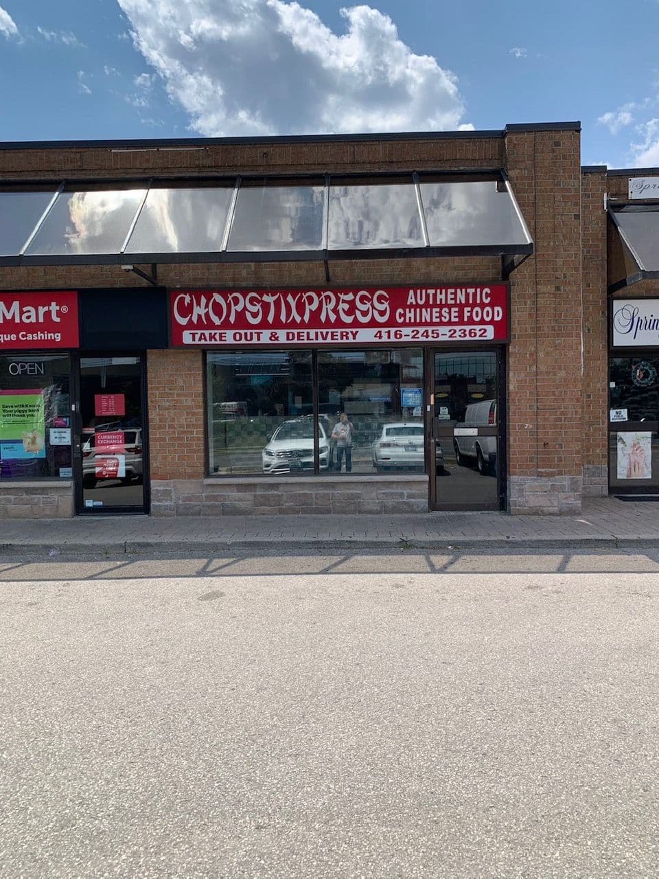 2270 Keele Street 3, Toronto W04, ON M6M 3Y9