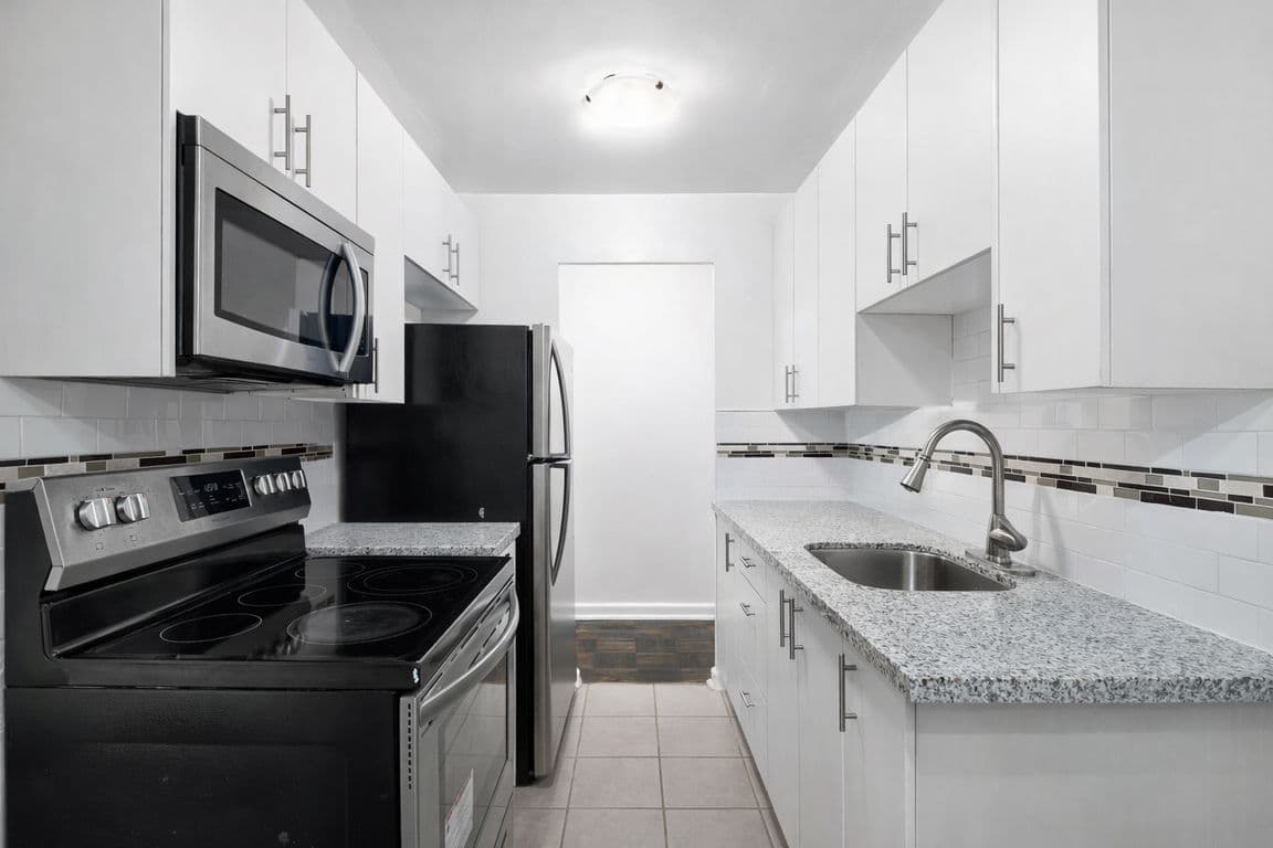 994 O'Connor Drive 202, Toronto E03, ON M4B 2T3