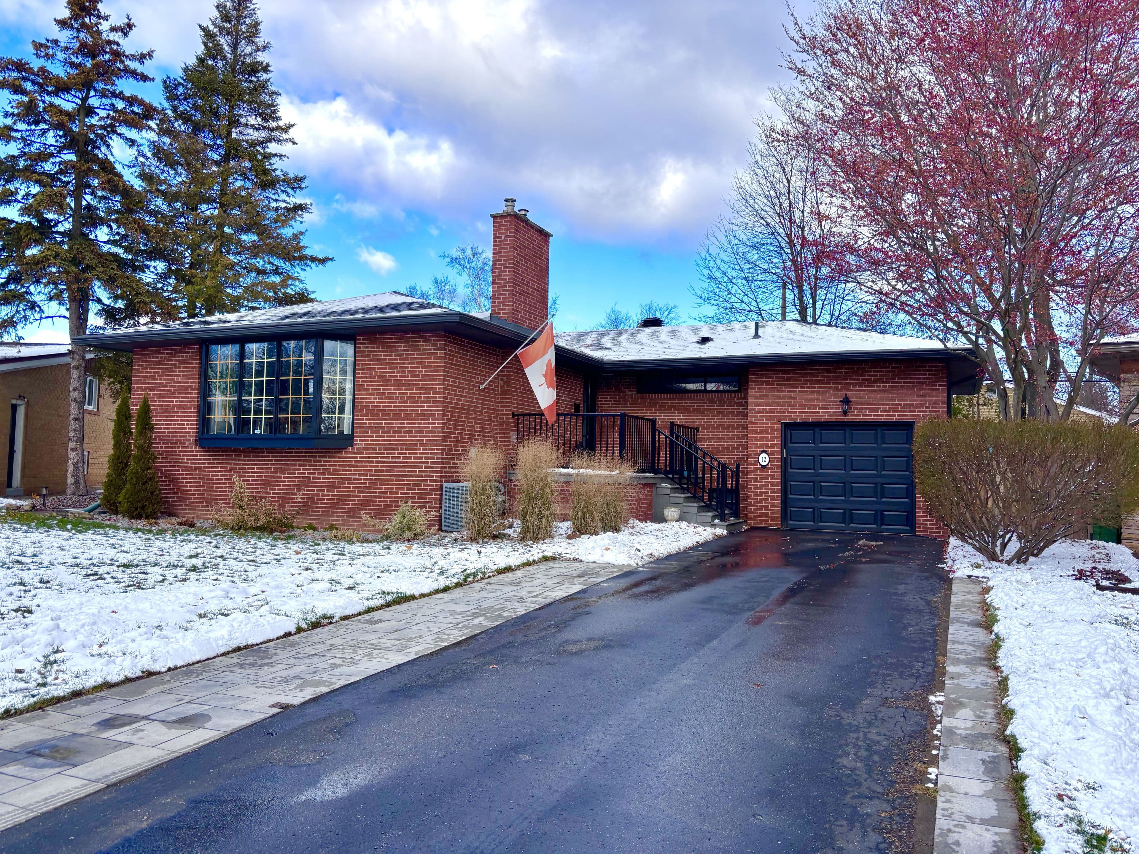 12 Wythenshawe Wood, Toronto E08, ON M1E 1H2