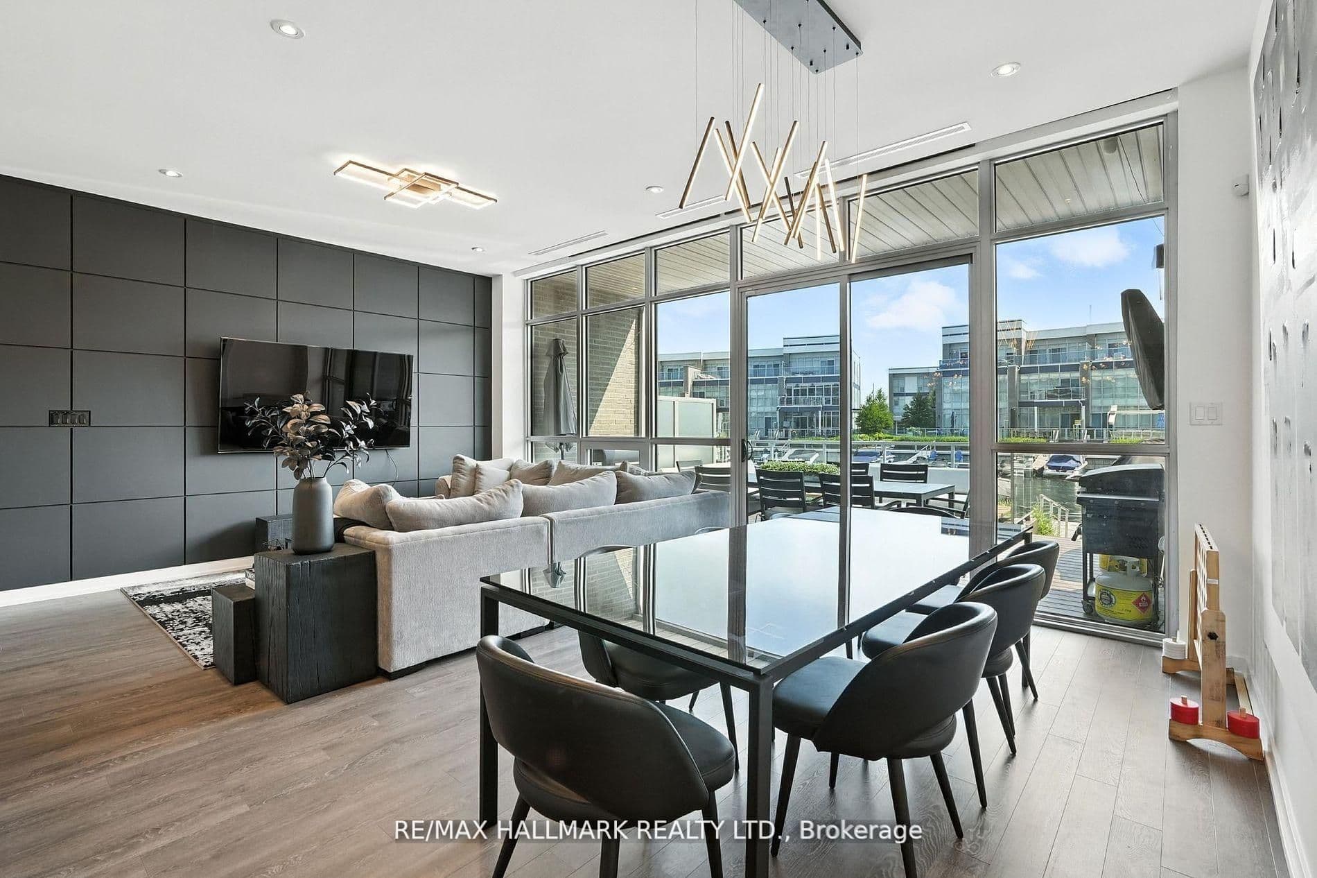 3658 Ferretti Court, Innisfil, ON L9S 0N6