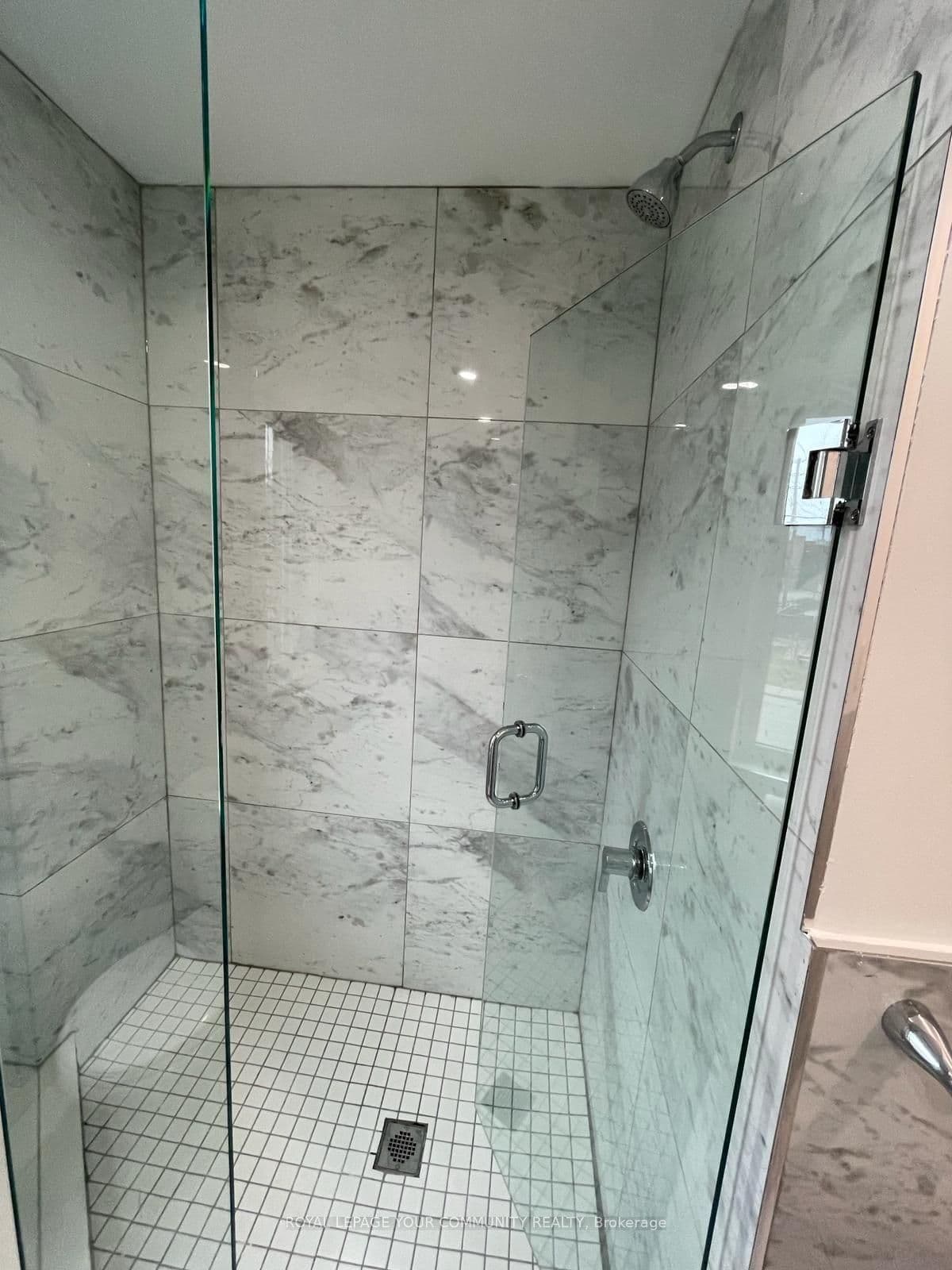 2 Harold Street Upper, Toronto W06, ON M8Z 3R3