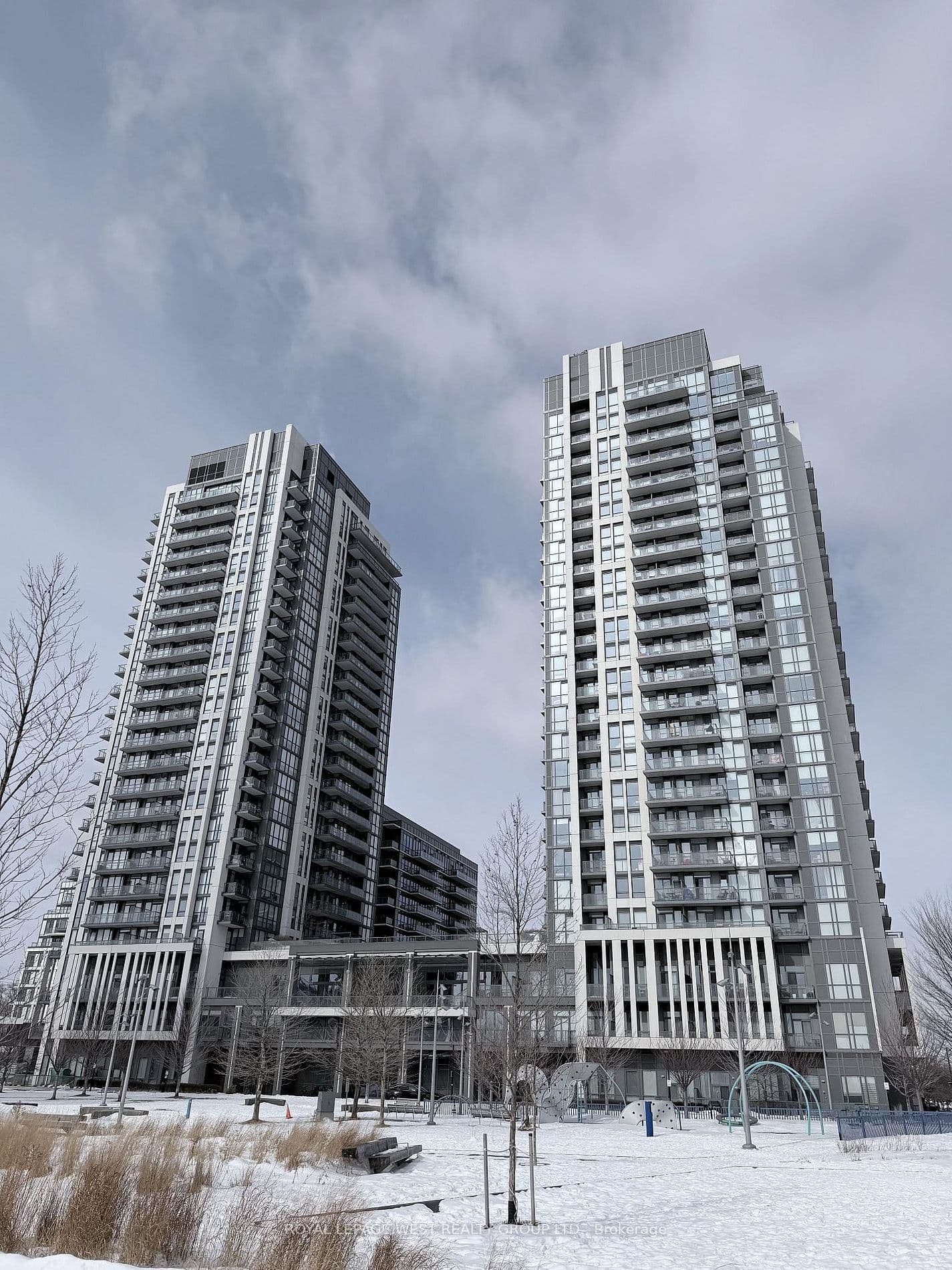 17 Zorra Street 502, Toronto W08, ON M8Z 0C8