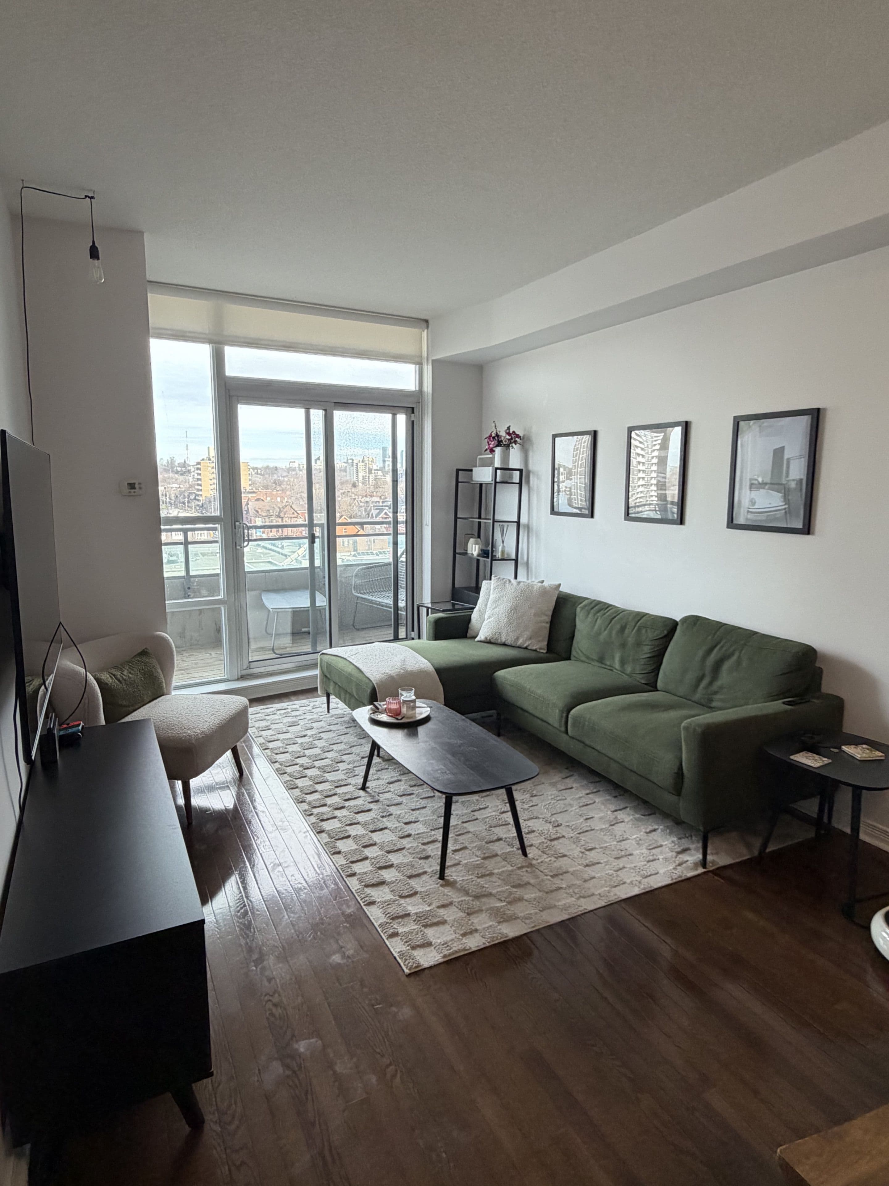 736 Spadina Avenue 806, Toronto C01, ON M5S 2J6