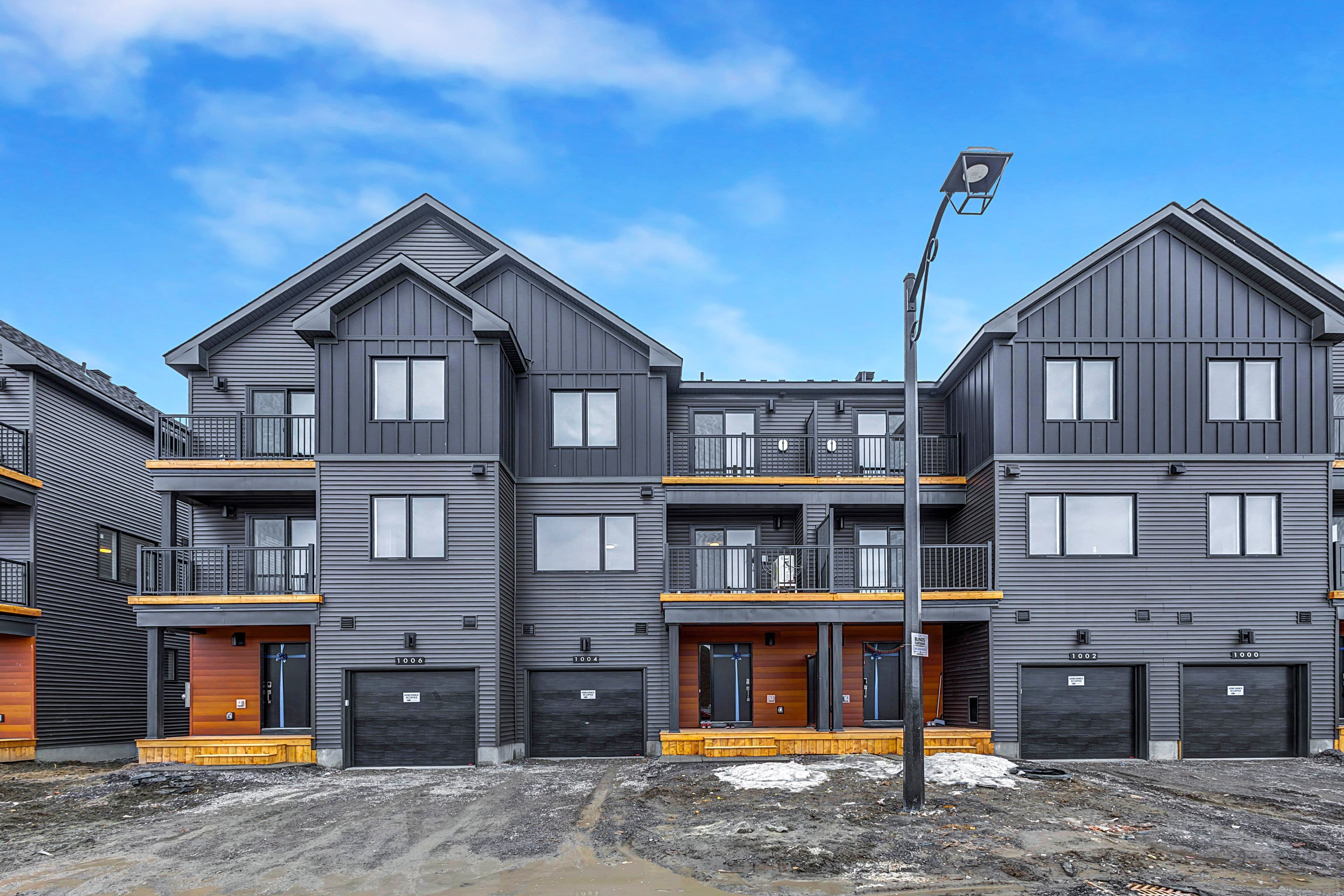 1004 Elixir Place, Kanata, ON K2K 1X7