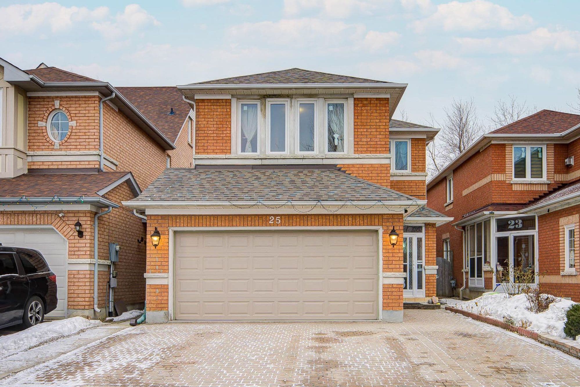 25 Eastpine Drive, Markham, ON L3R 4Z2