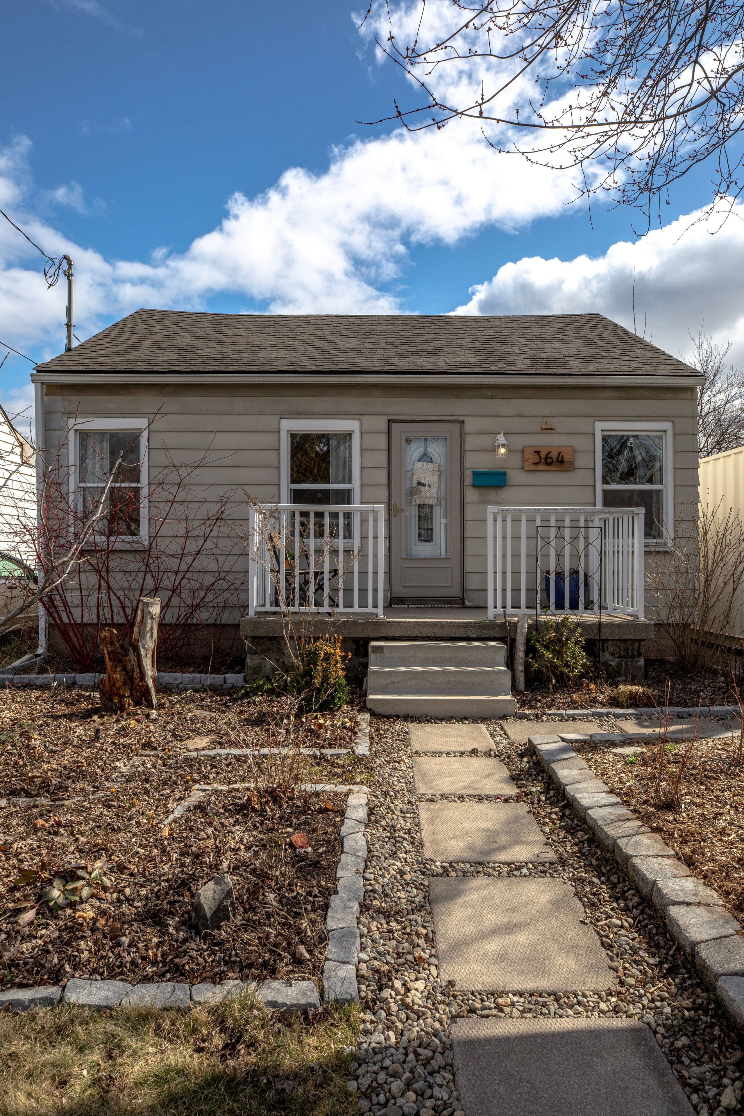 364 Tragina Avenue N, Hamilton, ON L8H 5E5