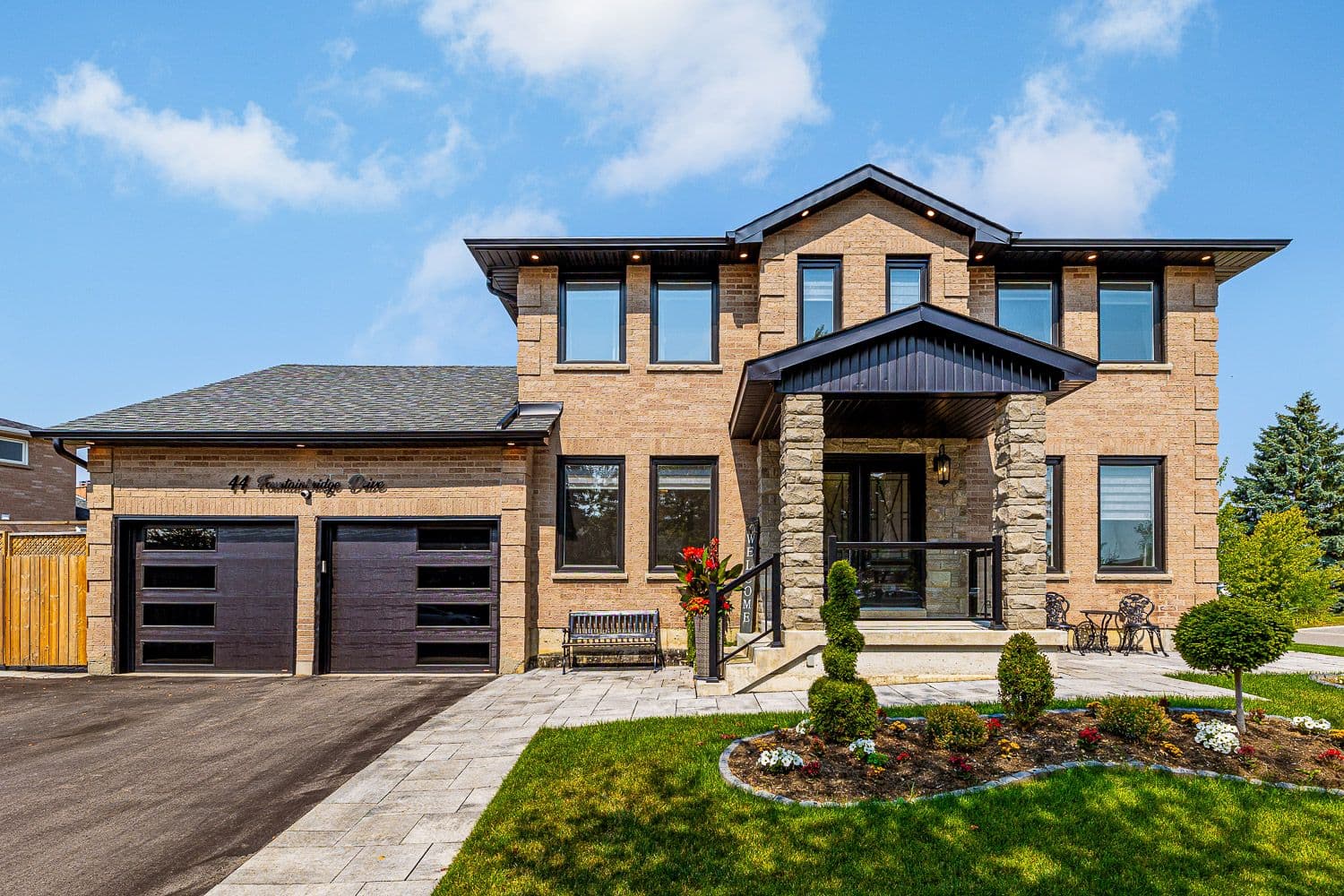 44 Fountainbridge Drive, Caledon, ON L7E 1N4
