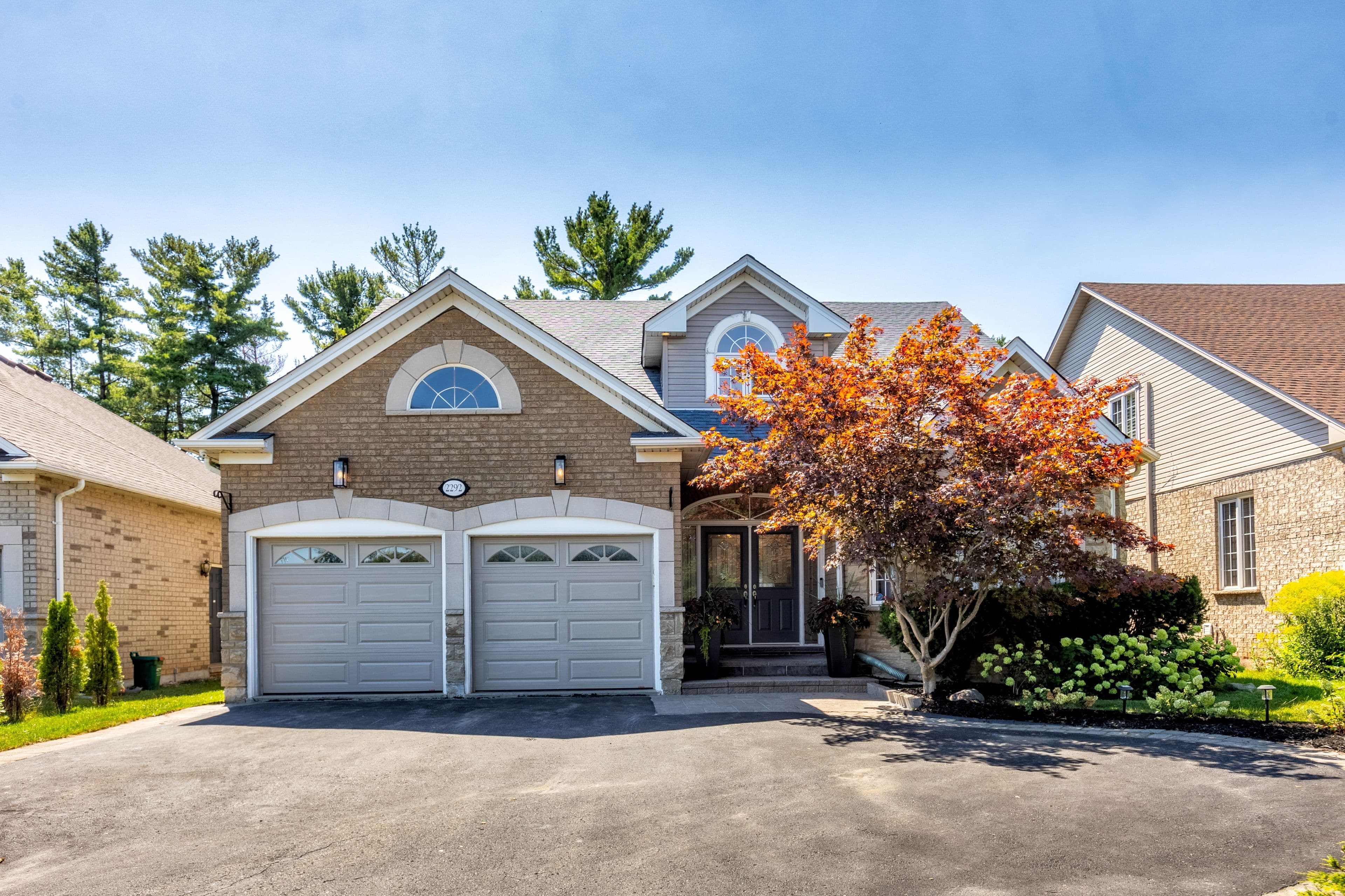 2292 Eighth Line, Oakville, ON L6H 6S3
