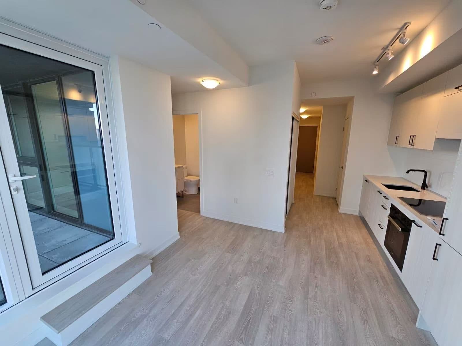 1 Quarrington Lane 1012, Toronto C13, ON M3C 0S4