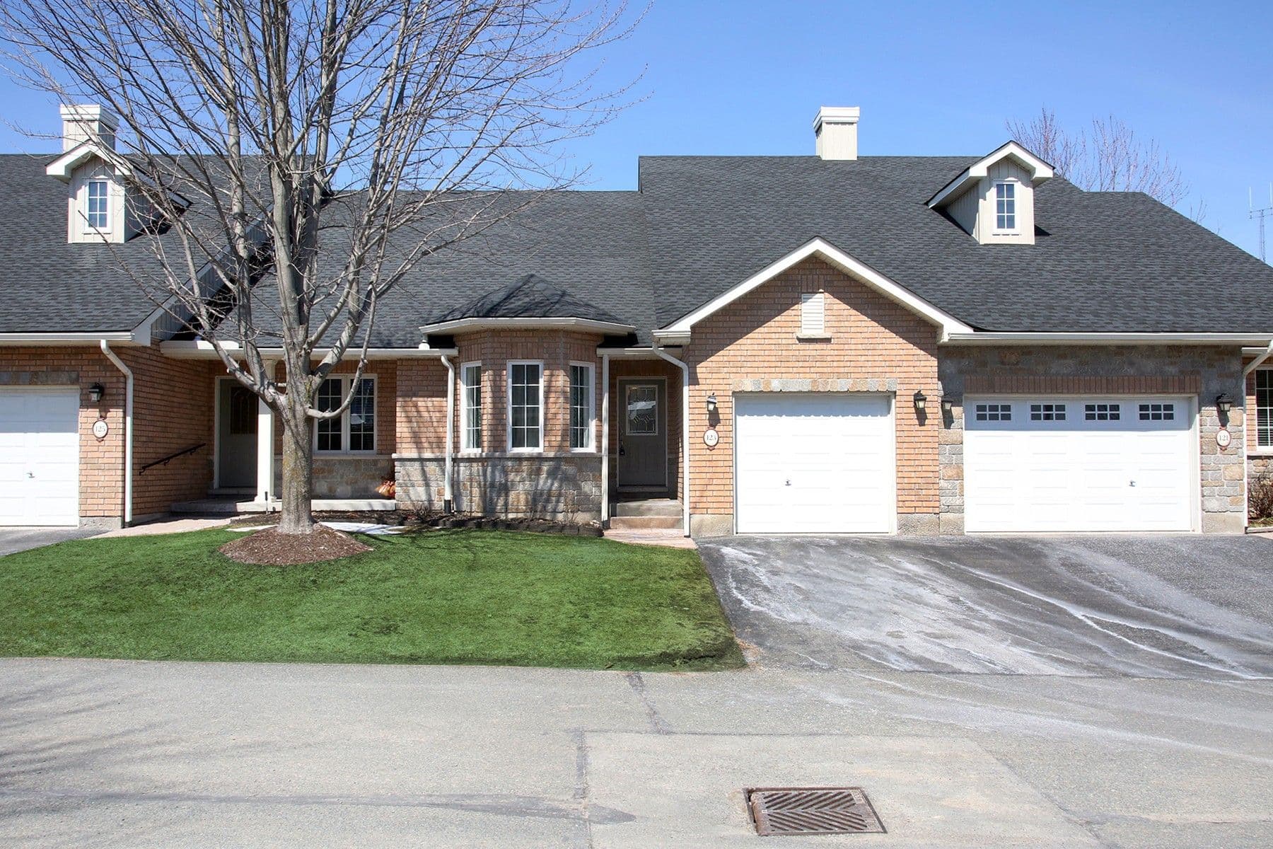 123 Village Crescent 69, Peterborough, ON K9J 0A9