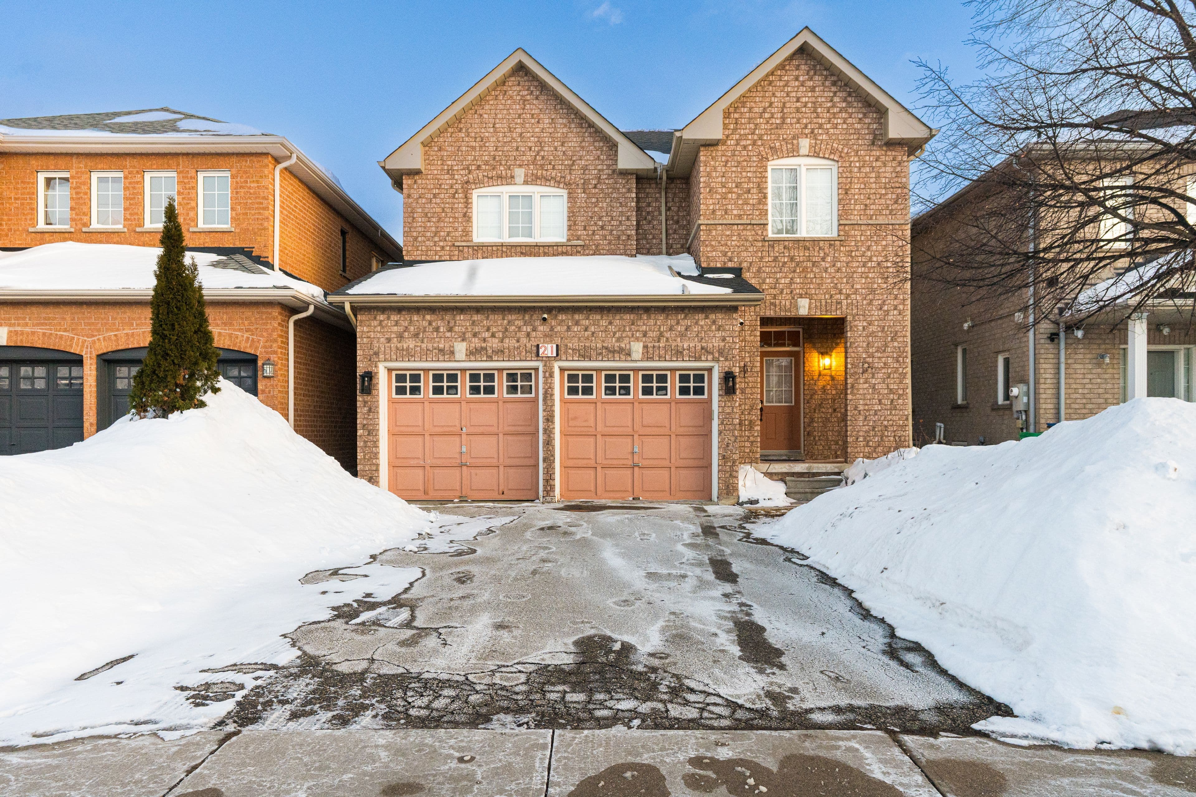 21 Sewells Lane, Brampton, ON L7A 3A1