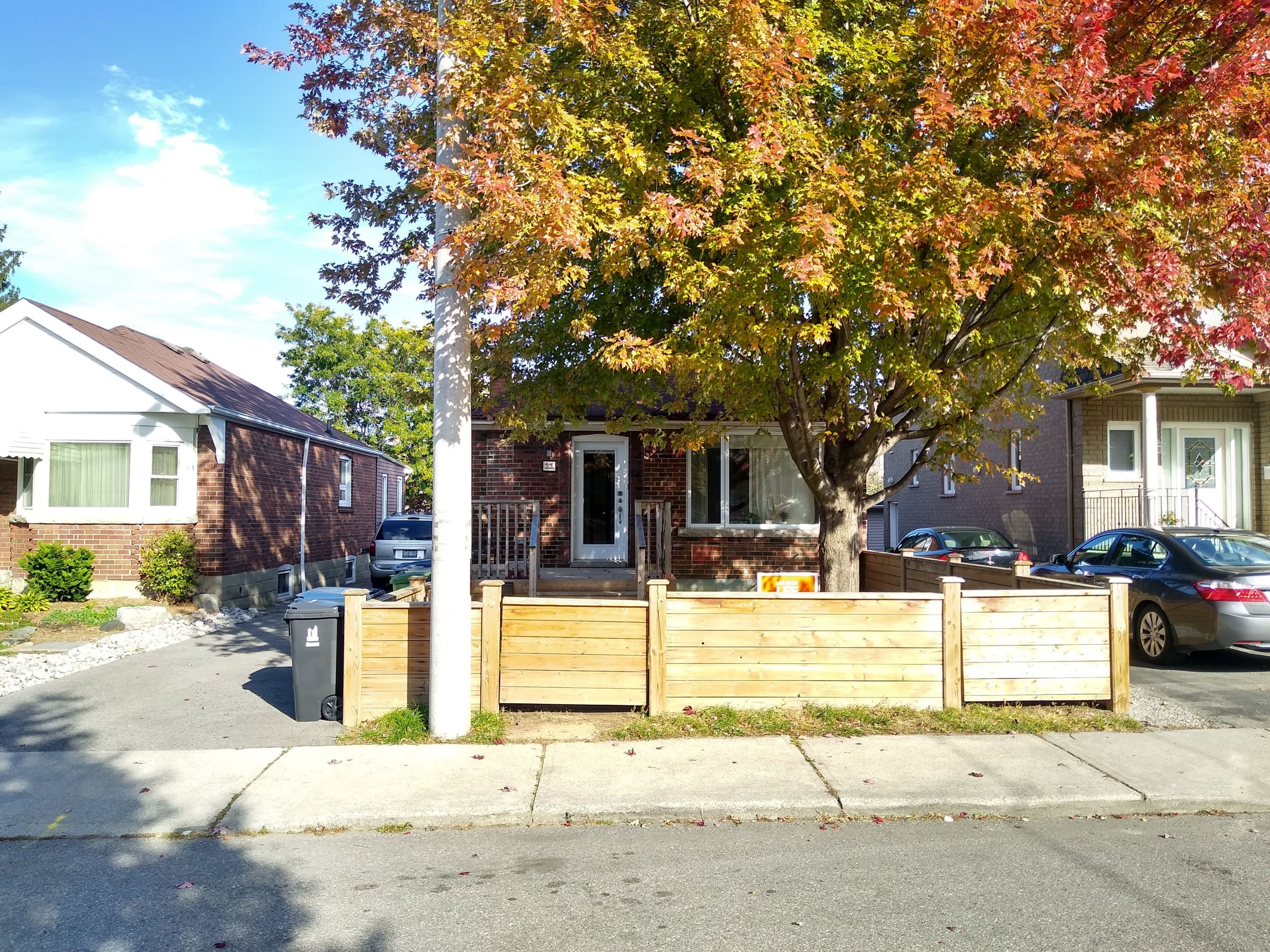 11 Donmore Avenue Lower, Toronto E03, ON M4J 3V3