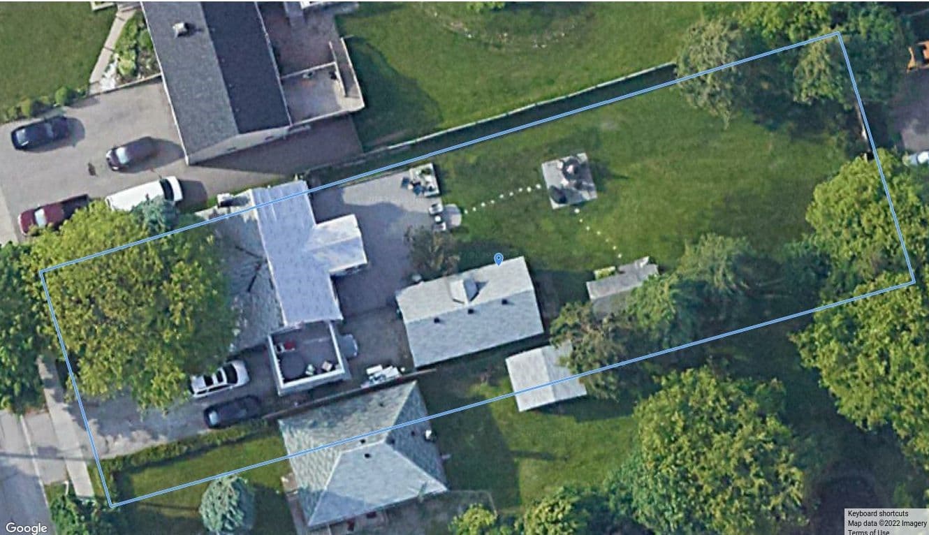 1721 Brock Street S, Whitby, ON L1N 4M7