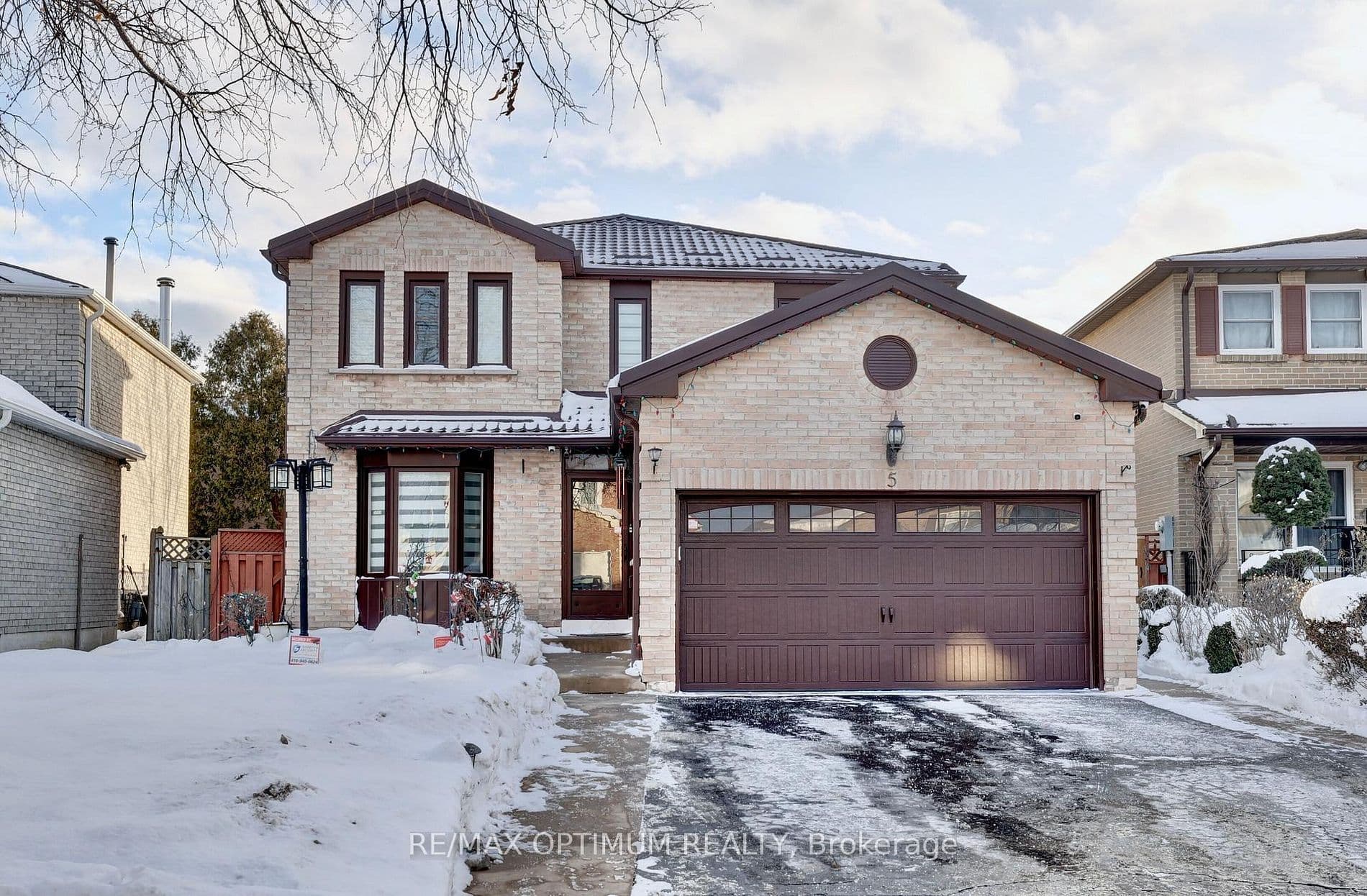 5 Clydesdale Circle, Brampton, ON L6Y 3R4