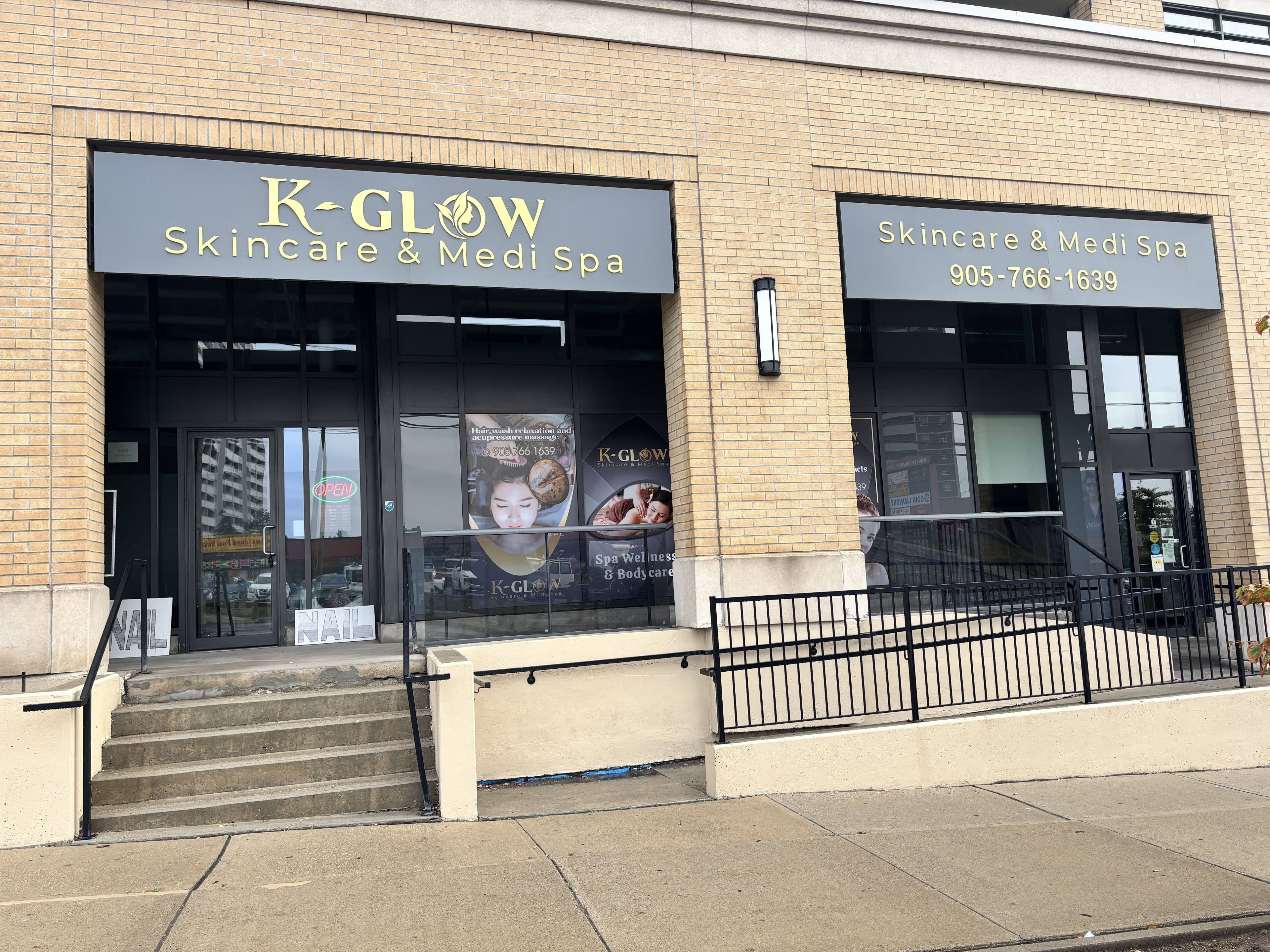 3469 Weston Road, Toronto W05, ON M9M 0G4