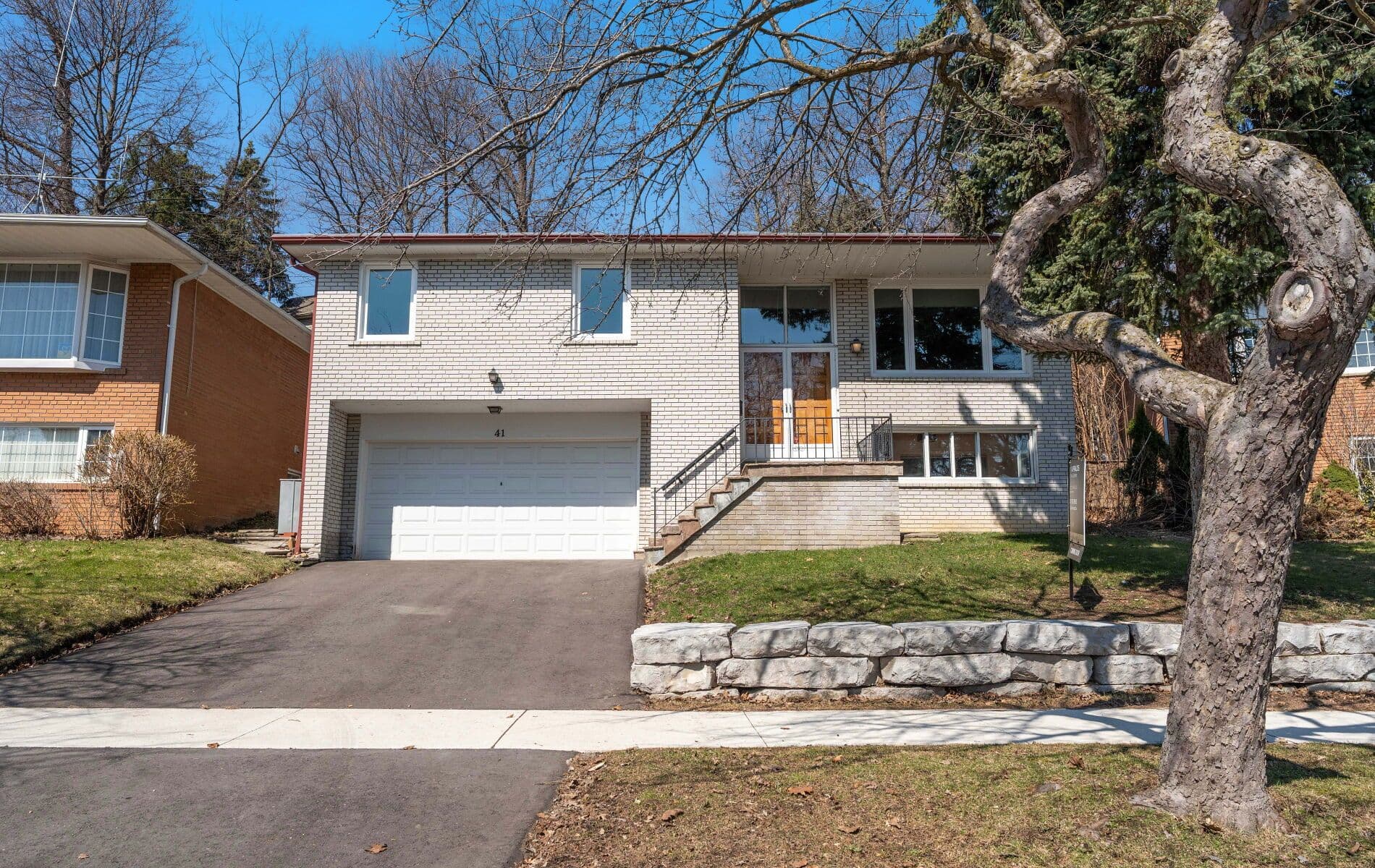 41 Knoll Drive, Toronto W08, ON M9A 4G9