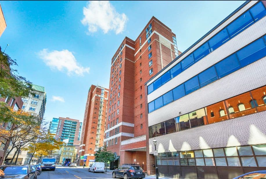 95 Lombard Street S 303, Toronto C08, ON M5C 2V3