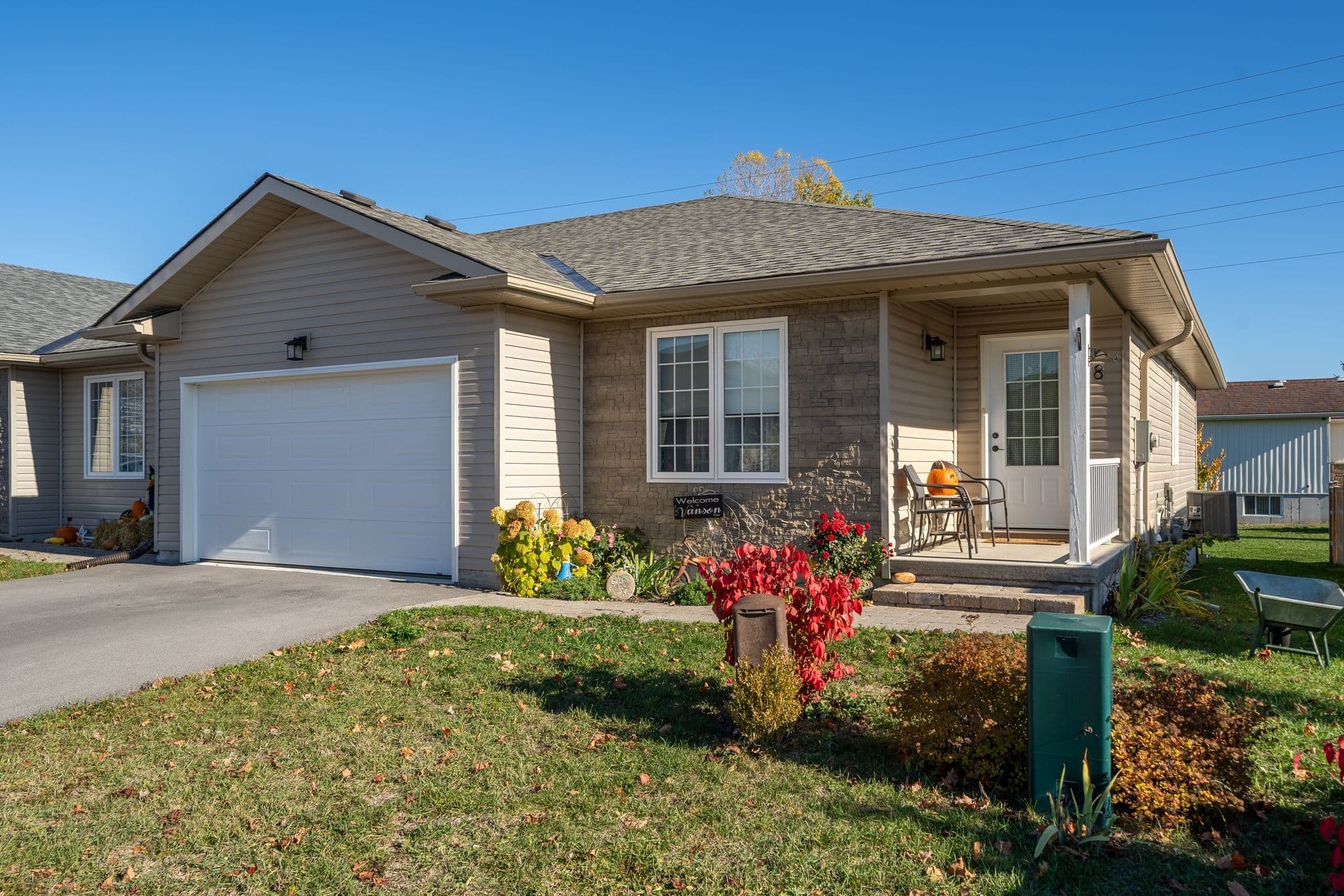 8 Abbott Lane, Prince Edward County, ON K0K 2T0