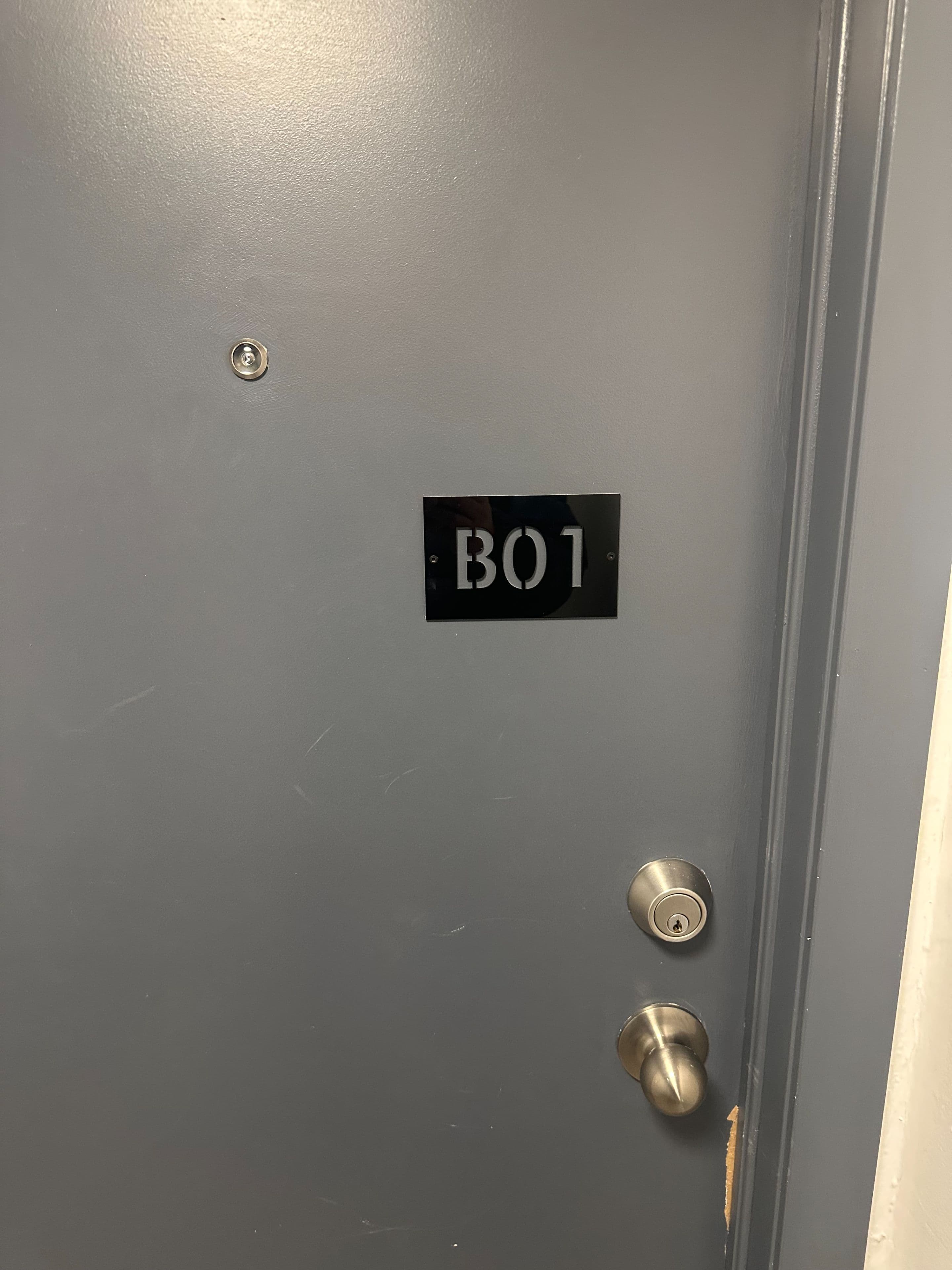 15 Thorburn Avenue B01, Toronto W01, ON M6K 1C4