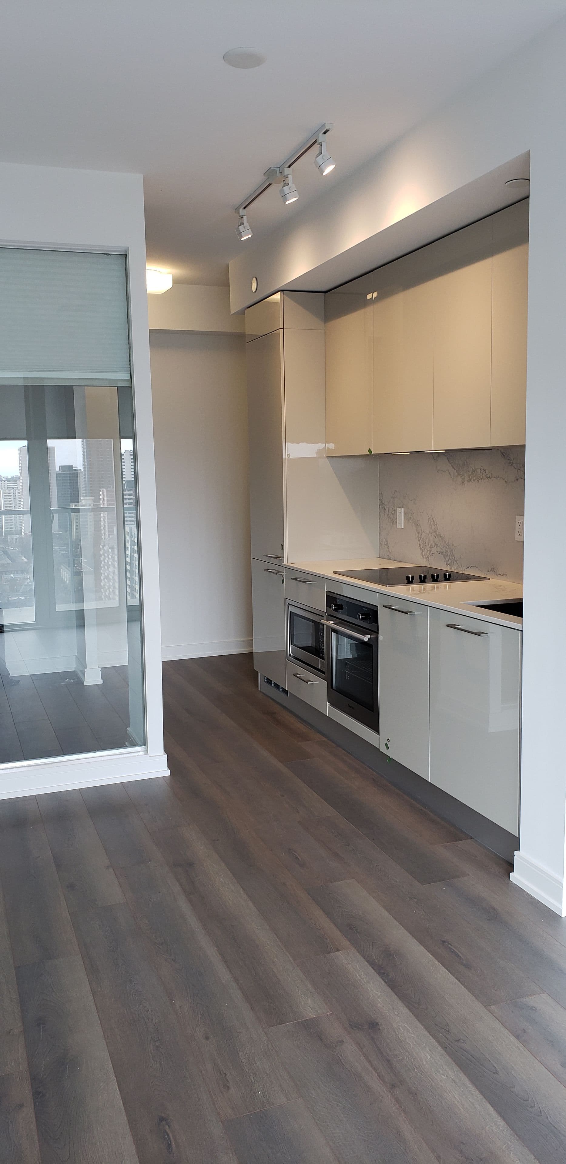 3 Gloucester Street 2304, Toronto C08, ON M4Y 1Z4