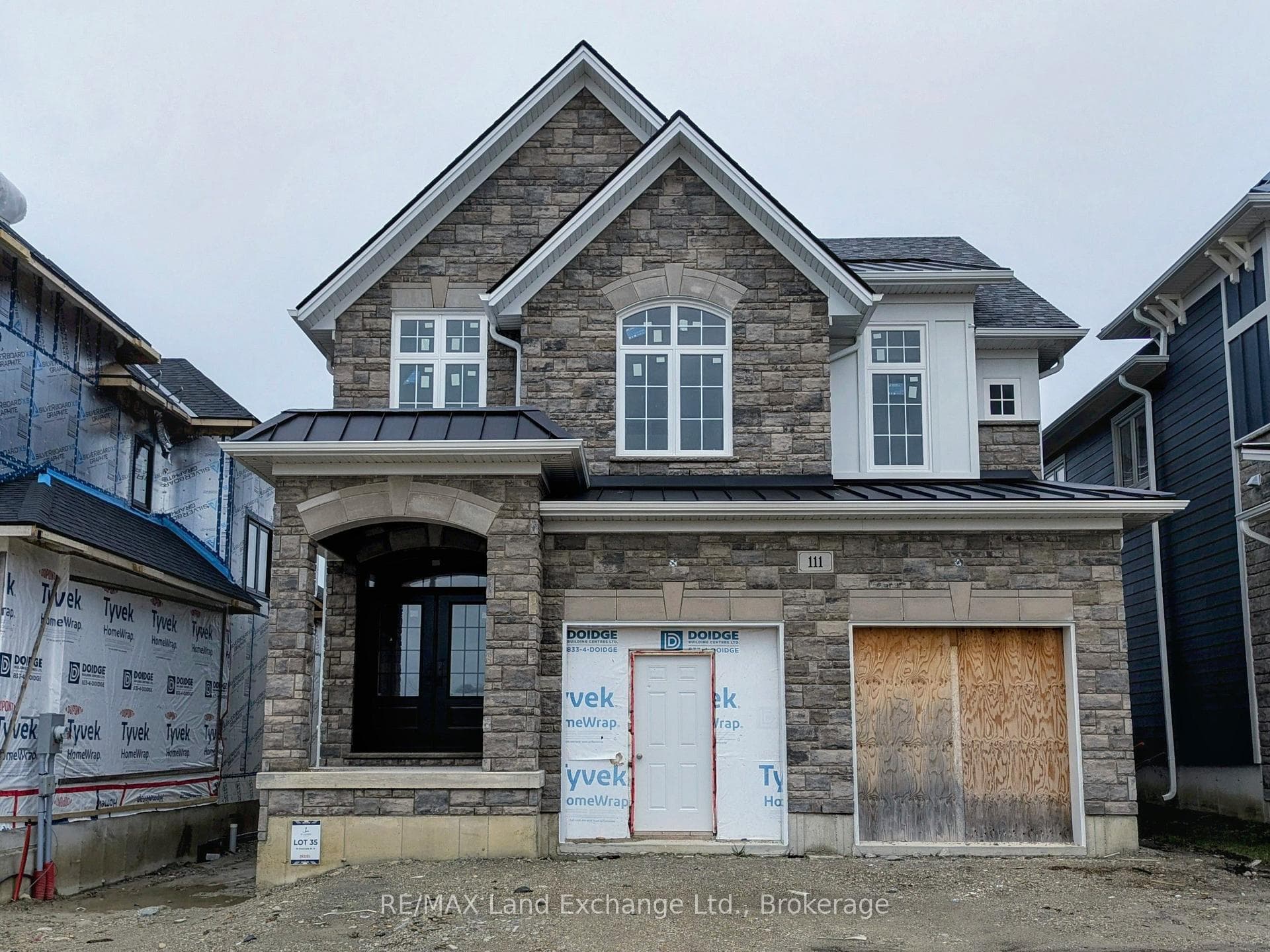 111 Inverness Street N, Kincardine, ON N2Z 2X6