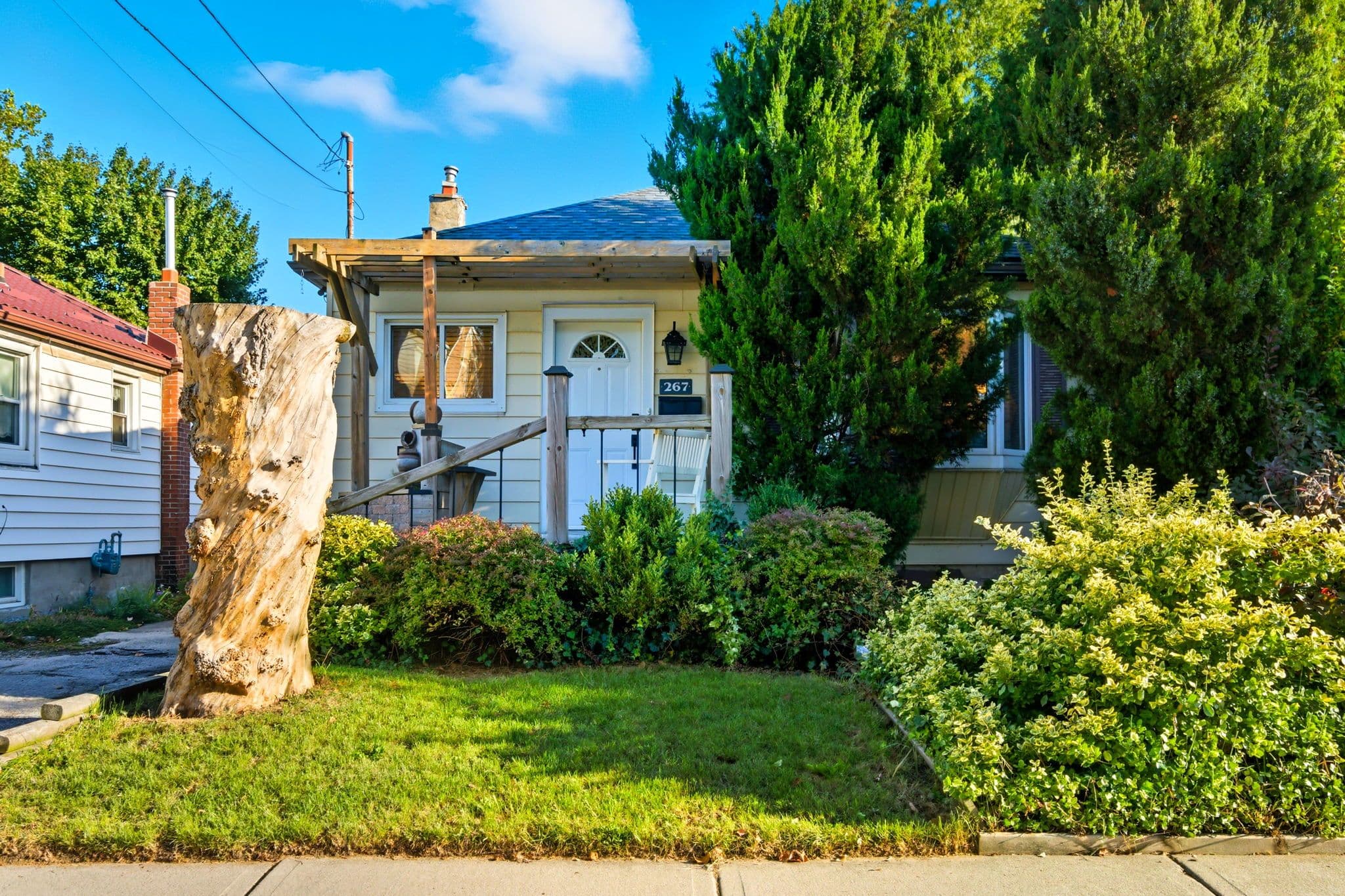 267 THAYER Avenue, Hamilton, ON L9A 1J6