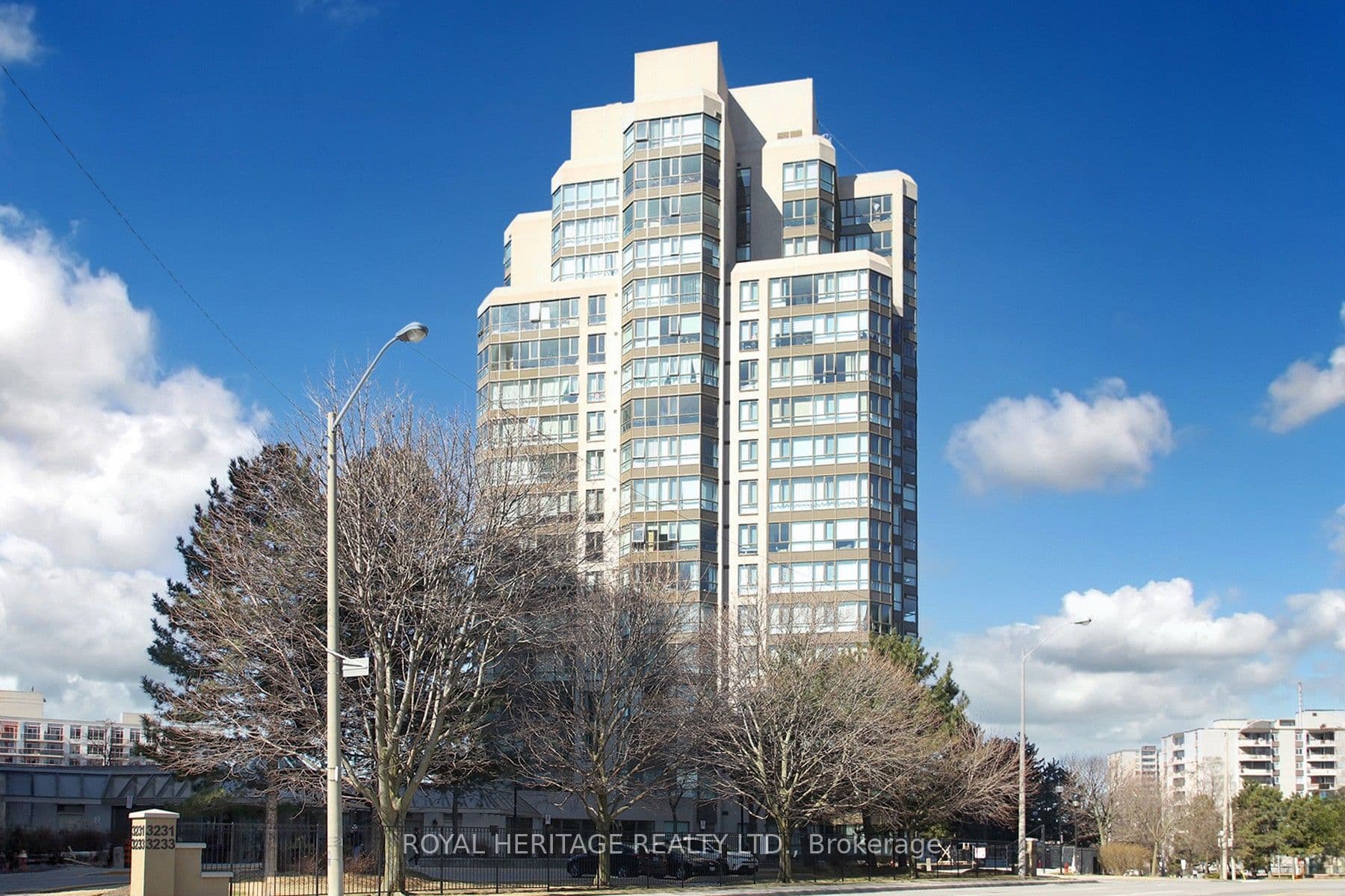 3231 Eglinton Avenue E 106, Toronto E08, ON M1J 3N5