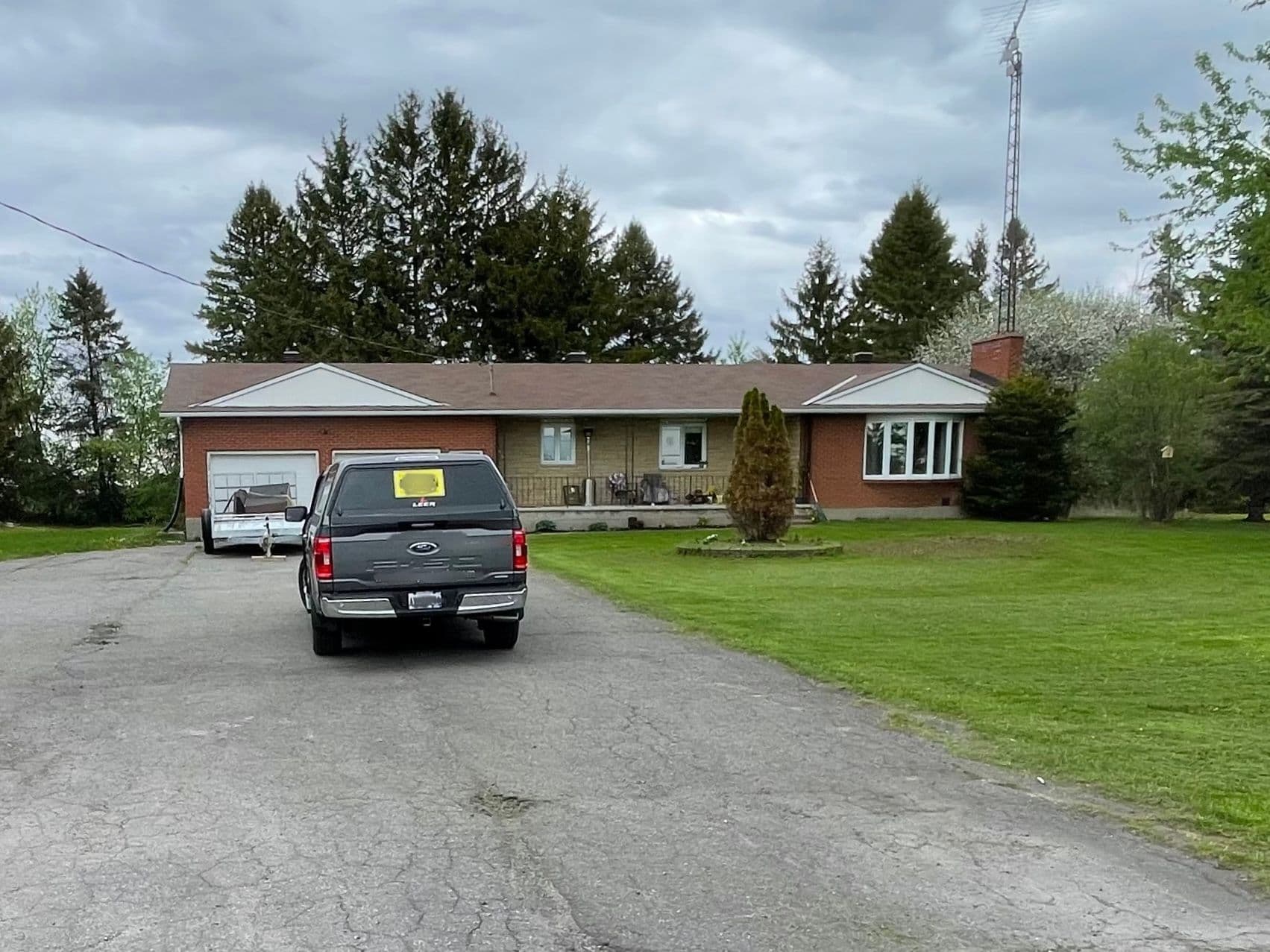 1503 County Rd 31 Road, North Dundas, ON K0C 2K0