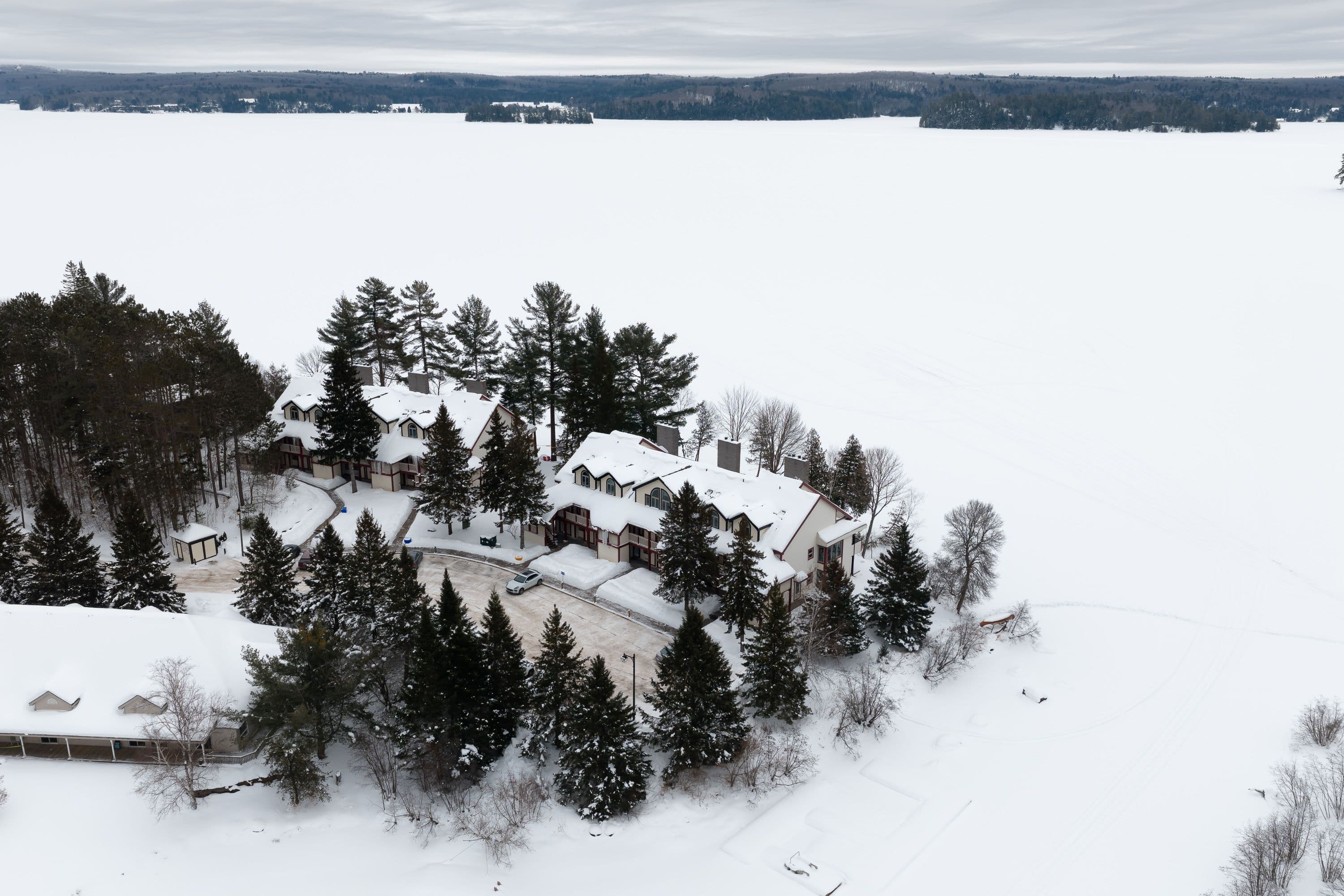 10 Coveside Drive 204, Huntsville, ON P1H 1C3