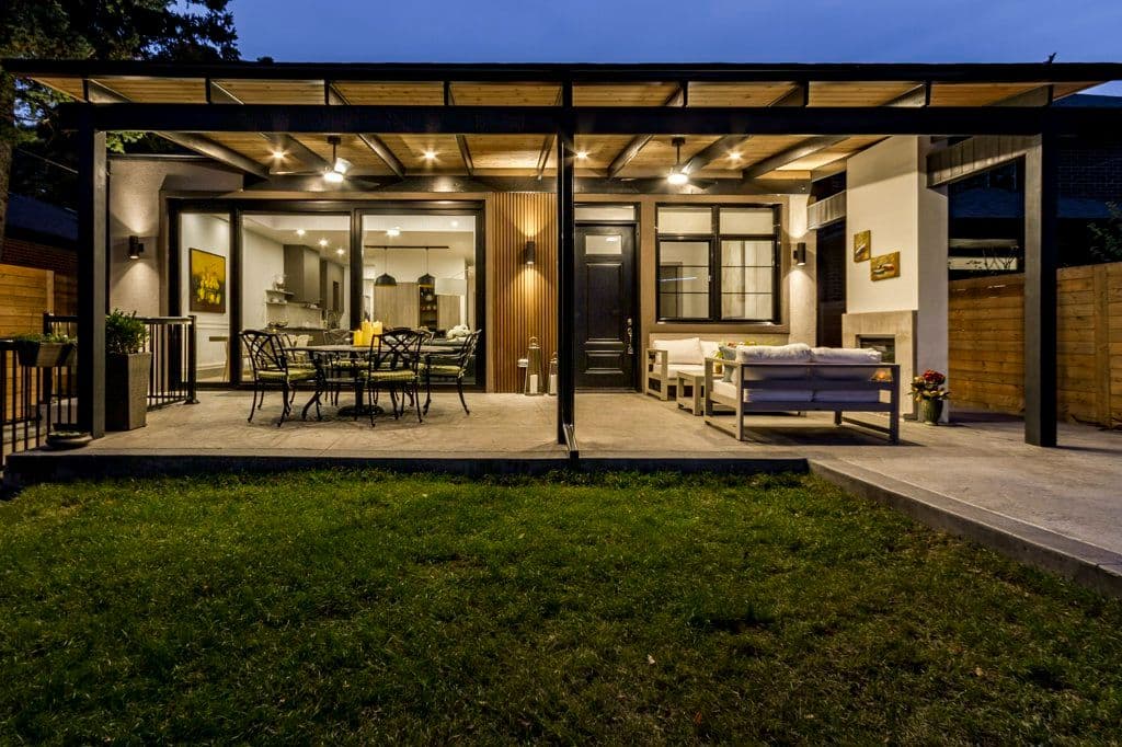 118 Martin Grove Road, Toronto W08, ON M9B 4K5