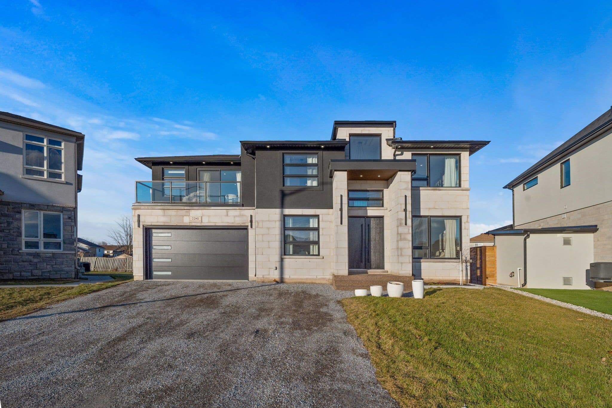 7781 Secretariat Court, Niagara Falls, ON L2H 3V3