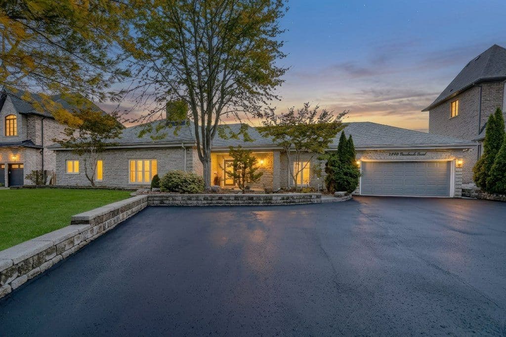 1449 Rosebank Road, Pickering, ON L1V 1P3