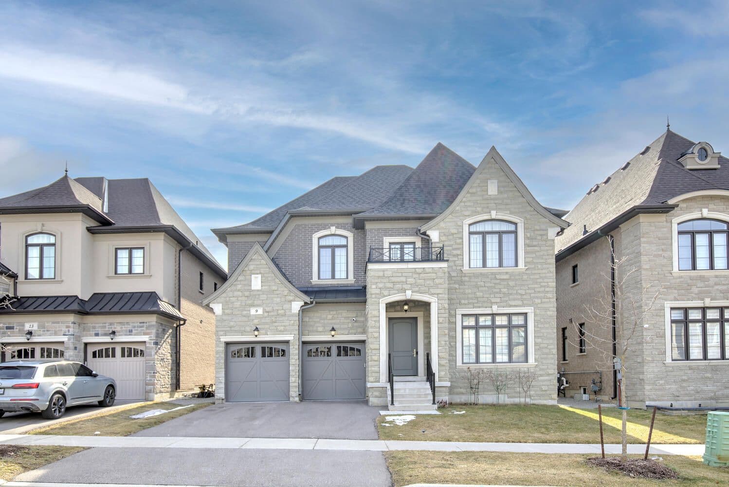 9 Casavant Court, Vaughan, ON L6A 5A5