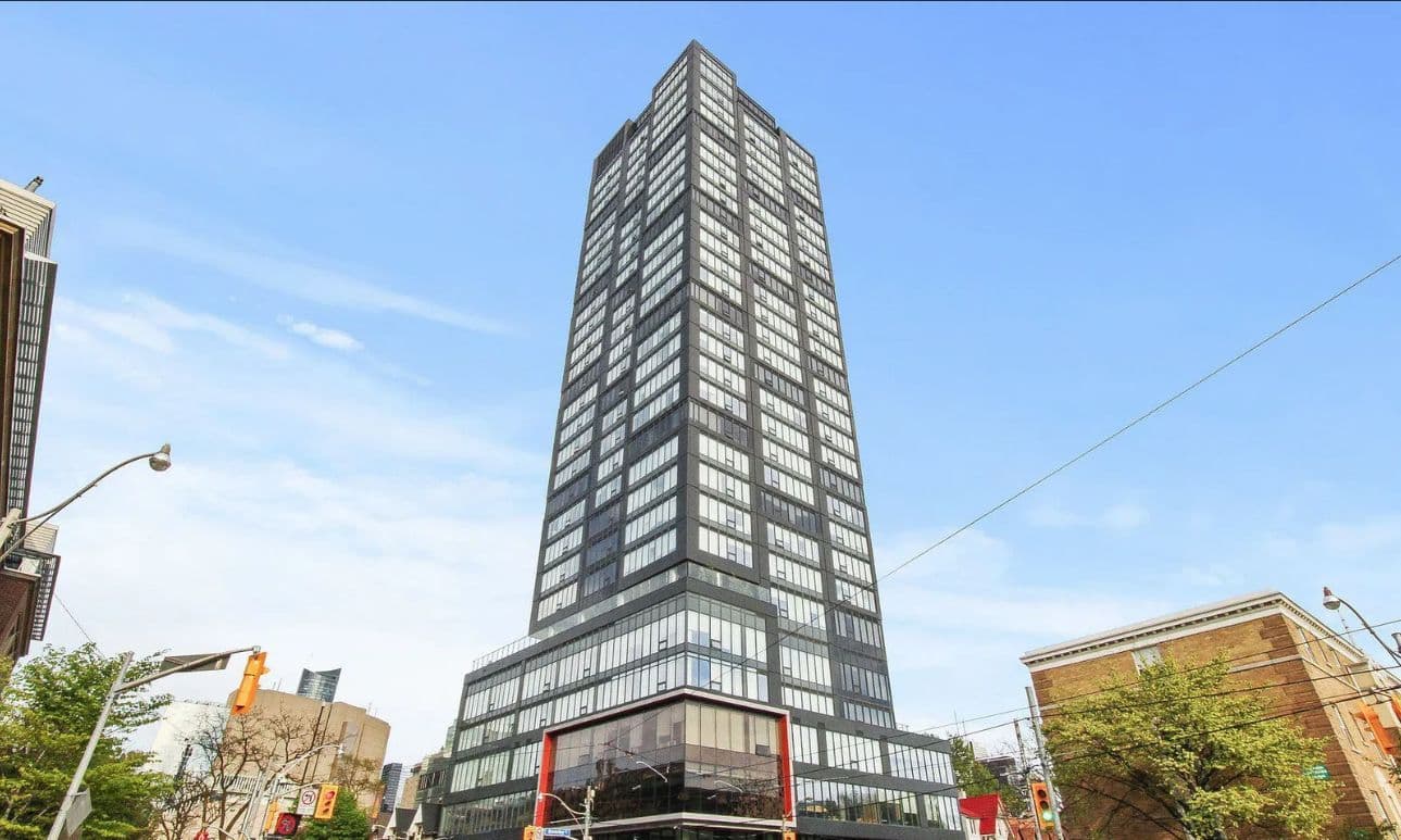 203 College Street 807, Toronto C01, ON M5T 1P9