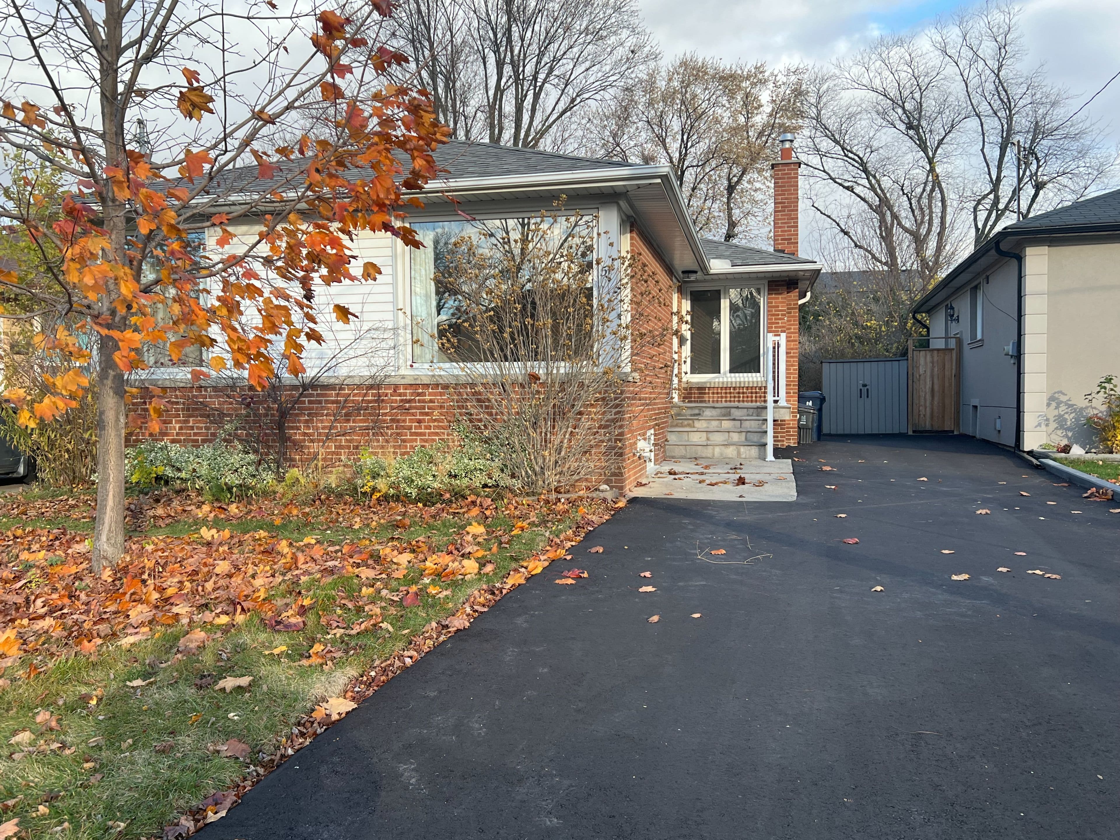 51 Fairlin Drive Upper main floor only, Toronto W08, ON M9B 4J4