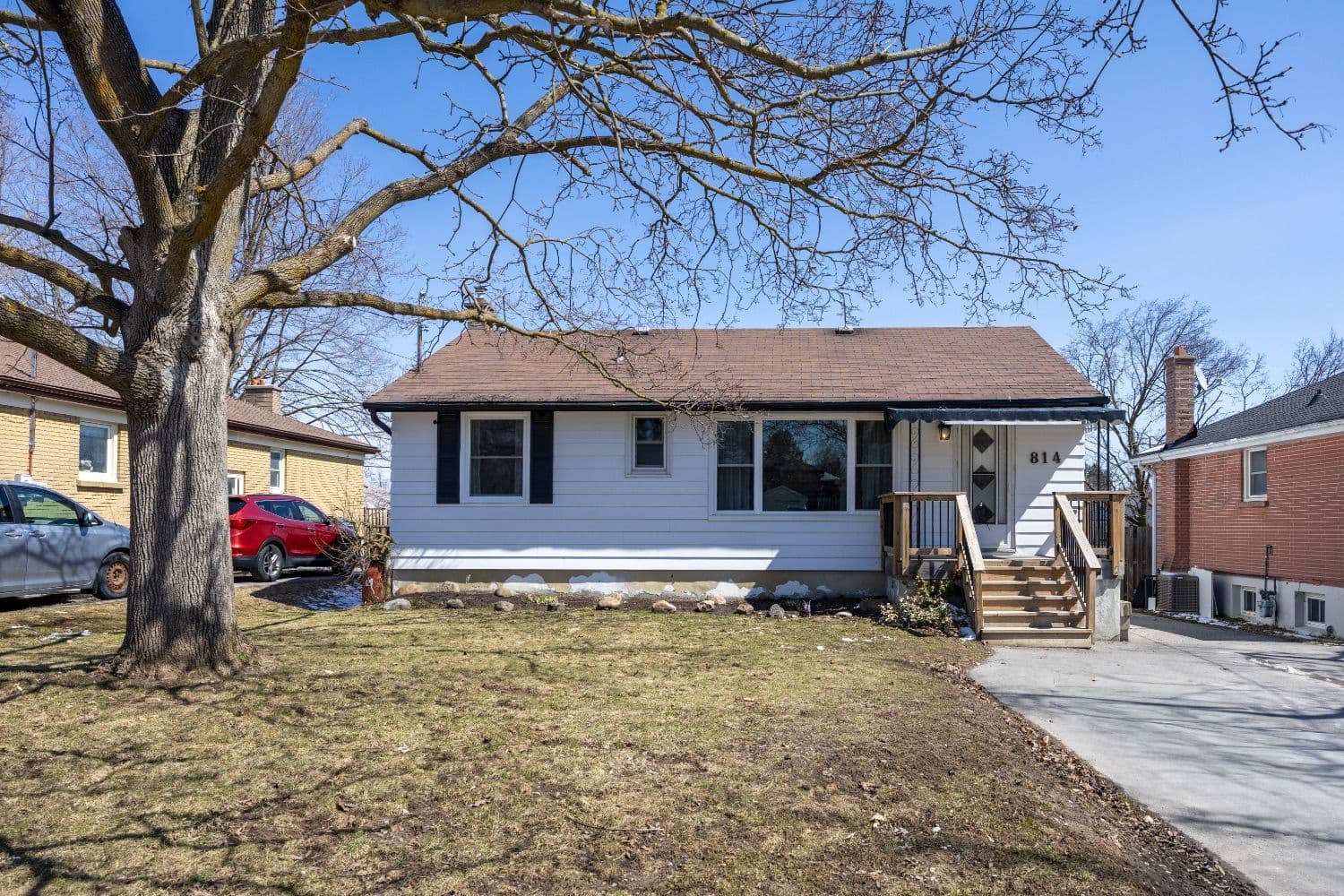 814 Downie Street, Peterborough, ON K9H 4L3
