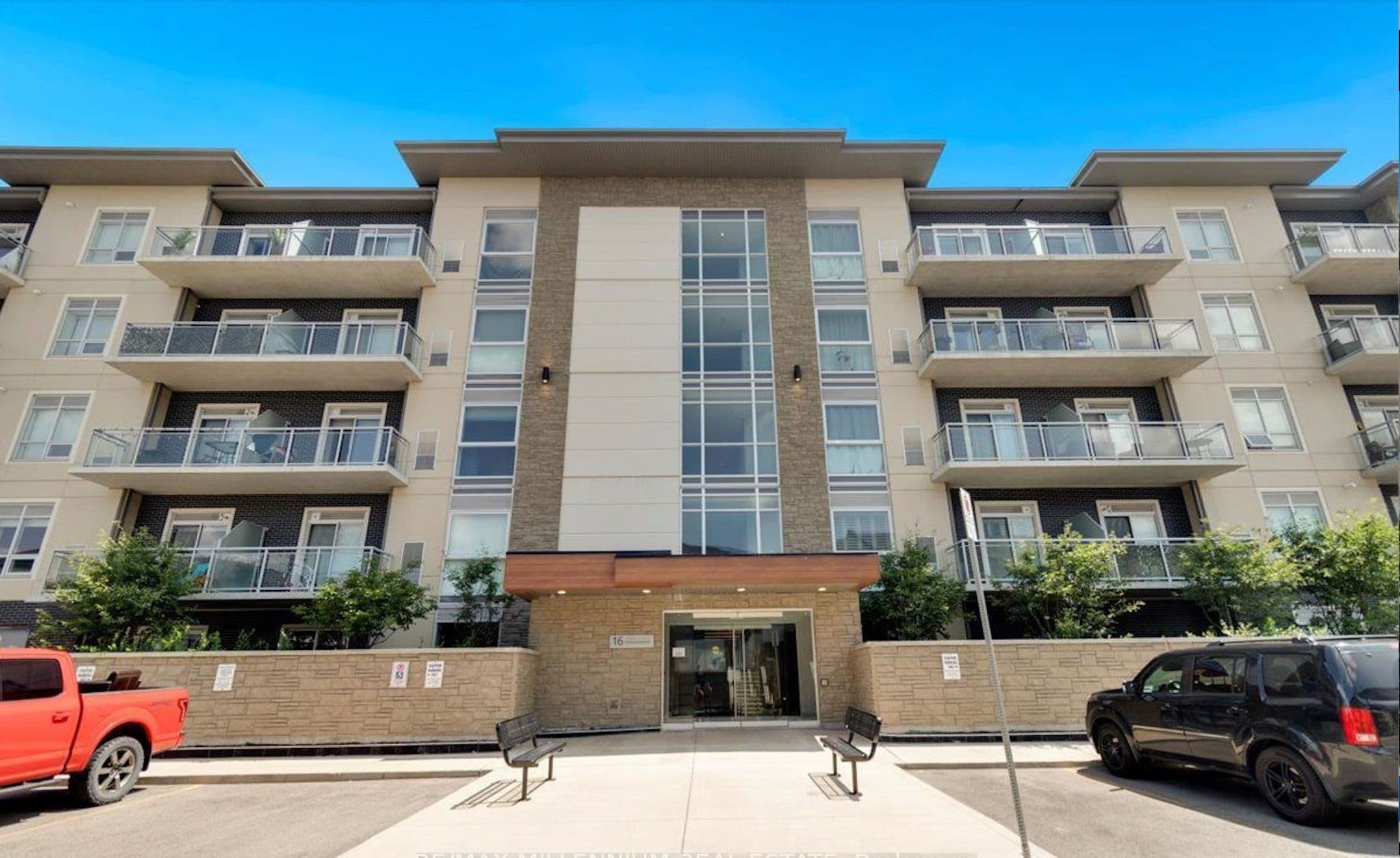 16 Markle Crescent 316, Hamilton, ON L9G 0H4