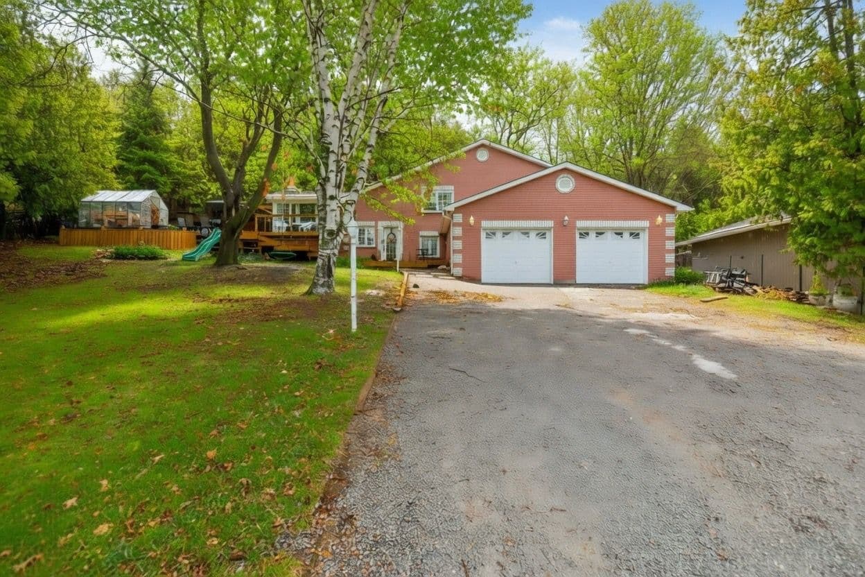 313 winnifred Drive, Georgina, ON L4P 3B4