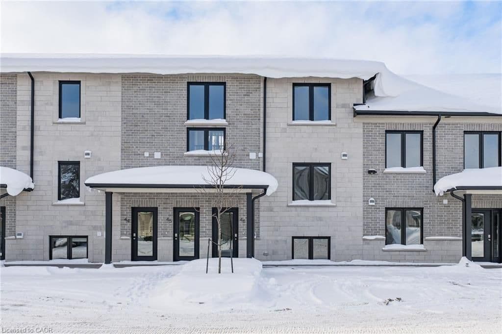 3202 Vivian Line 46, Stratford, ON N5A 0K6