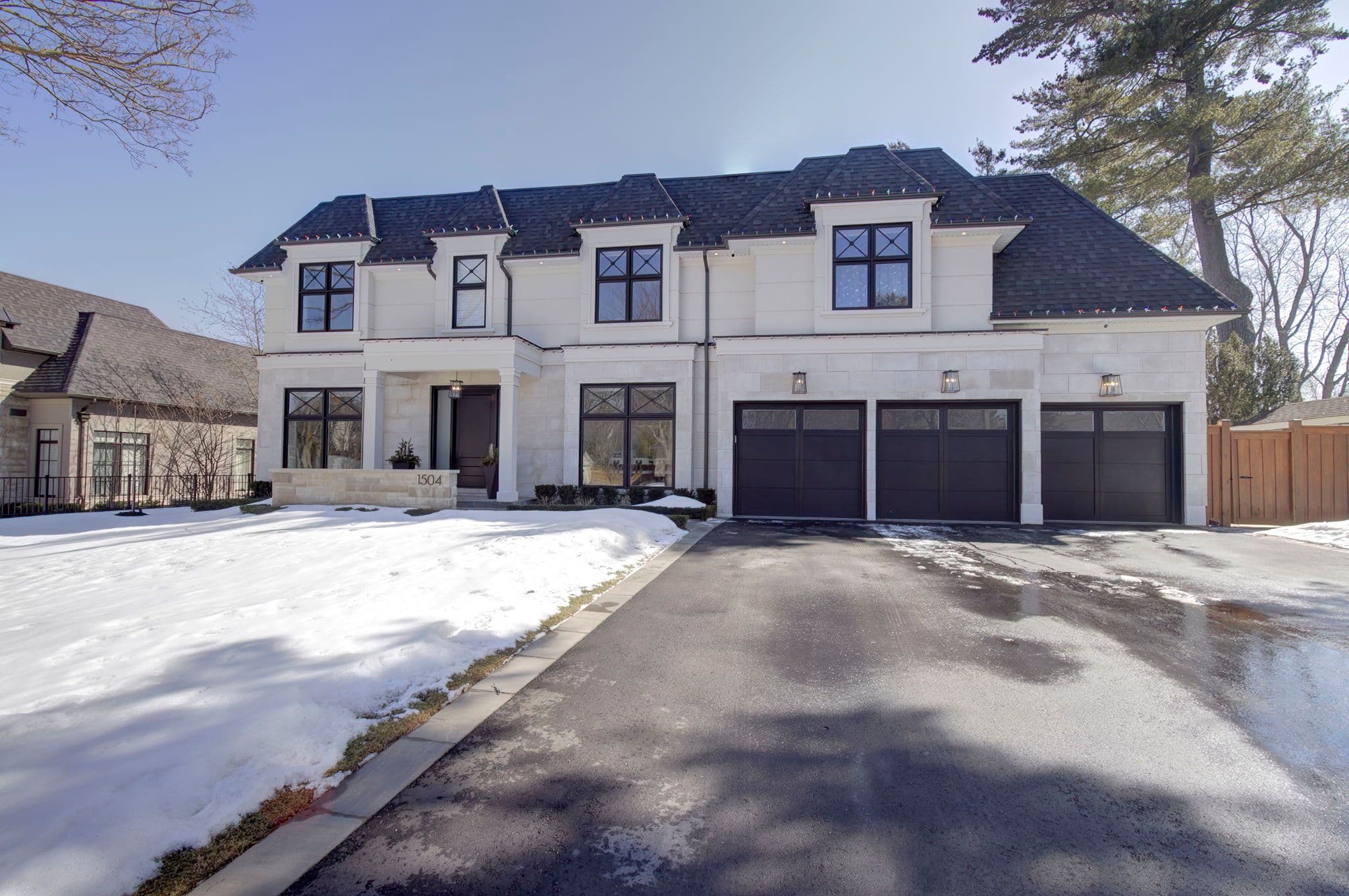 1504 Warren Drive, Oakville, ON L6J 1W8