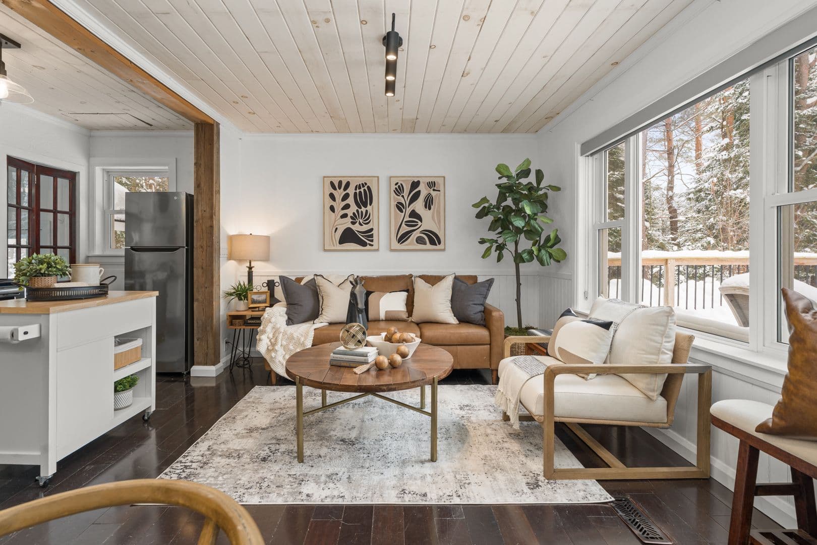 469 ROWANWOOD Road, Huntsville, ON P0B 1M0