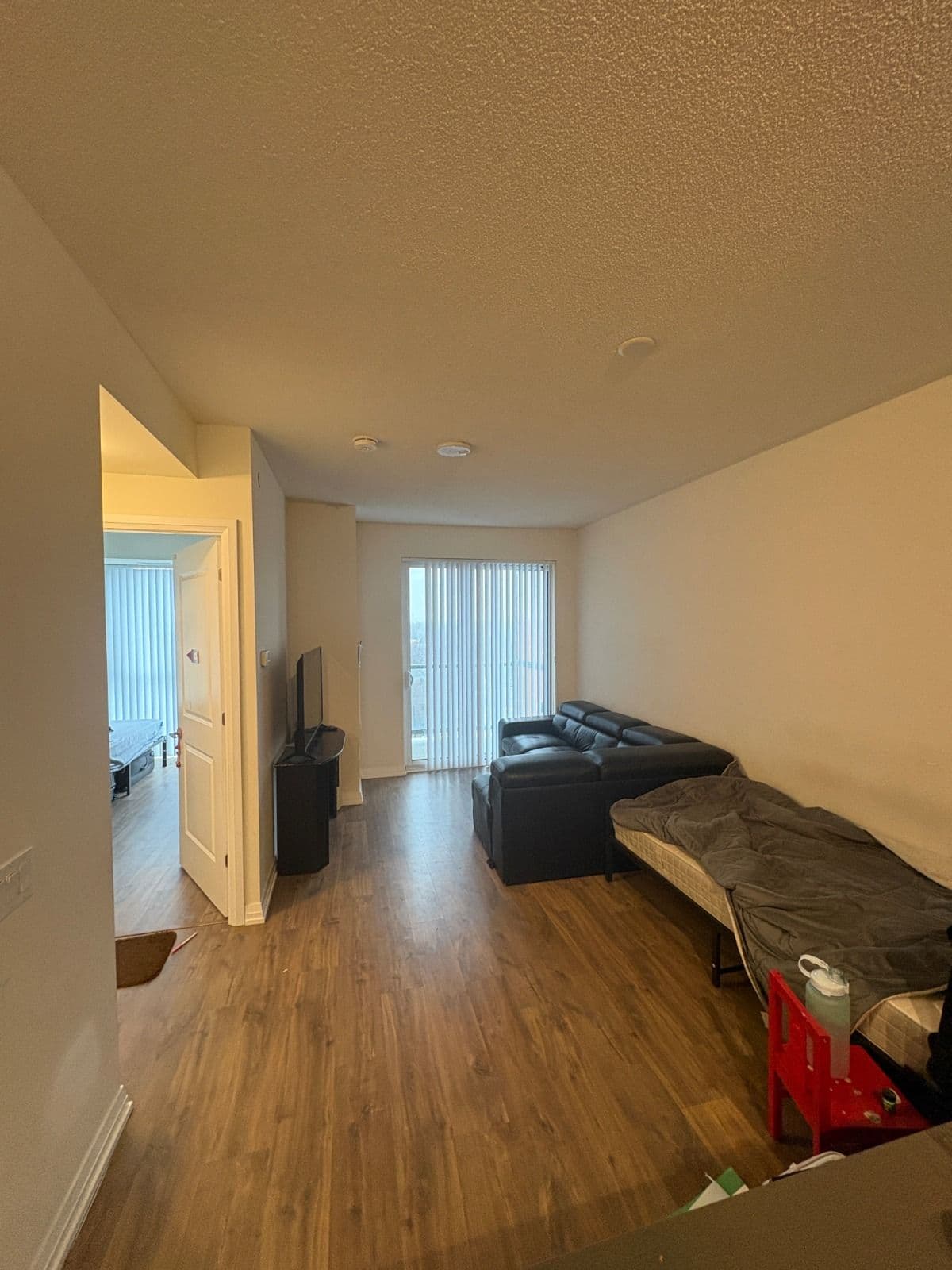 50 Thomas Riley Road 715, Toronto W08, ON M9B 0C5