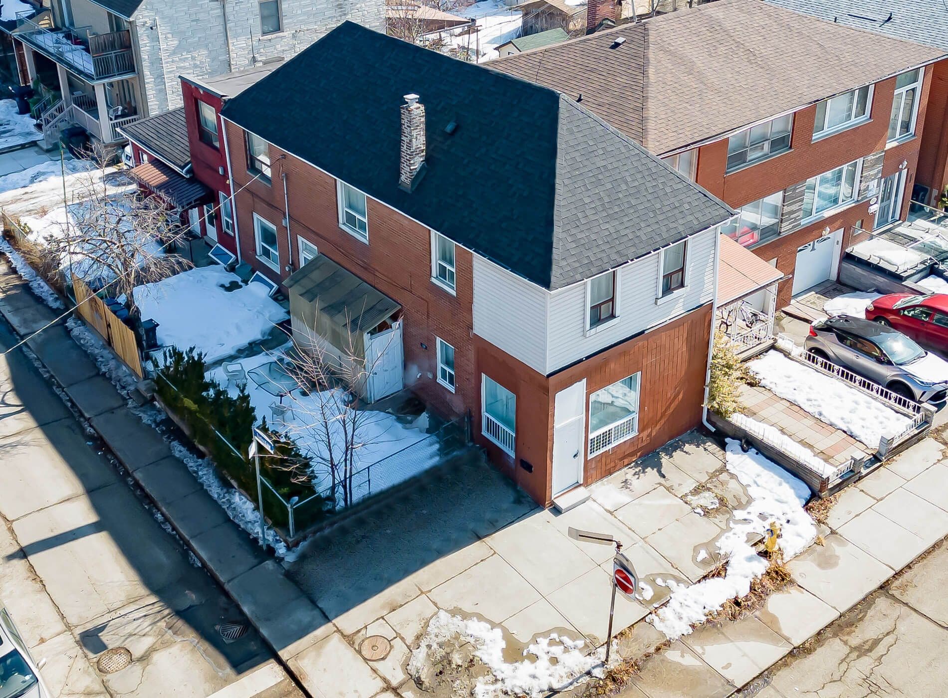 229 Bellwoods Avenue, Toronto C01, ON M6J 2R2