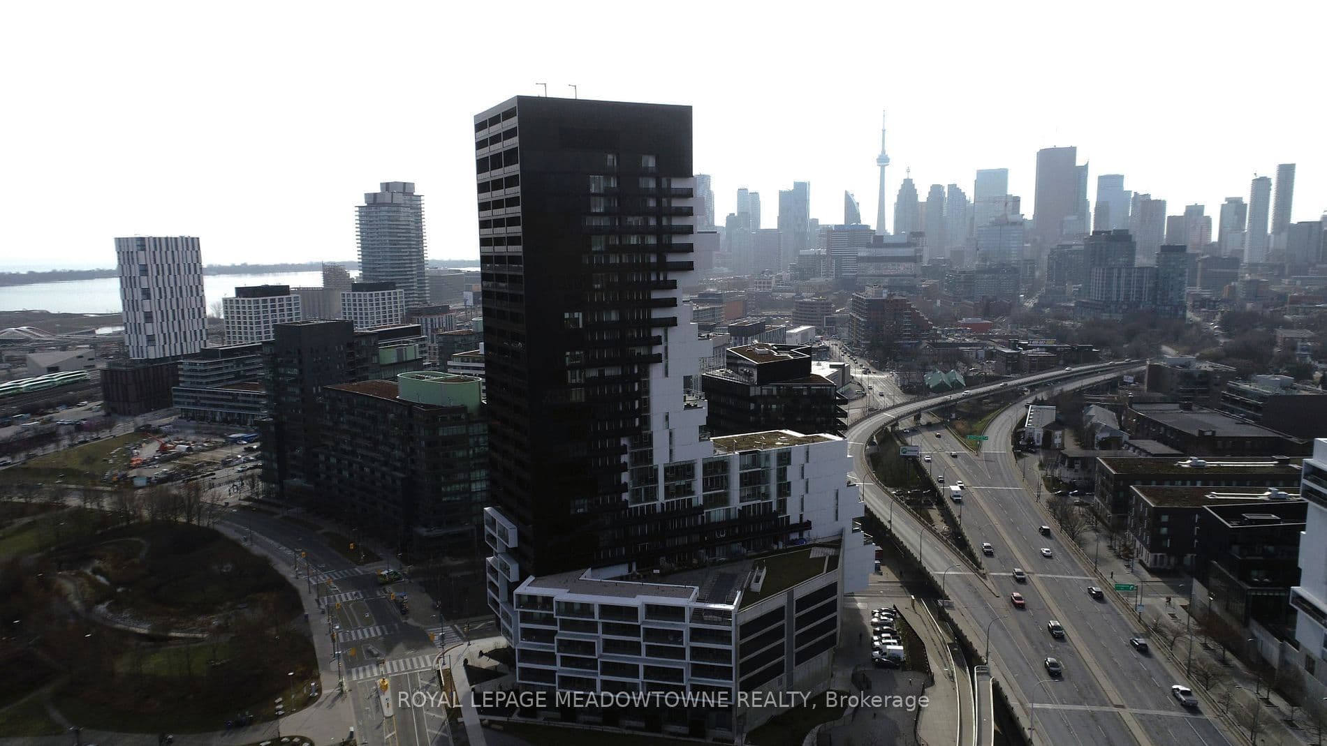 170 Bayview Avenue 2104, Toronto C08, ON M5A 0M4