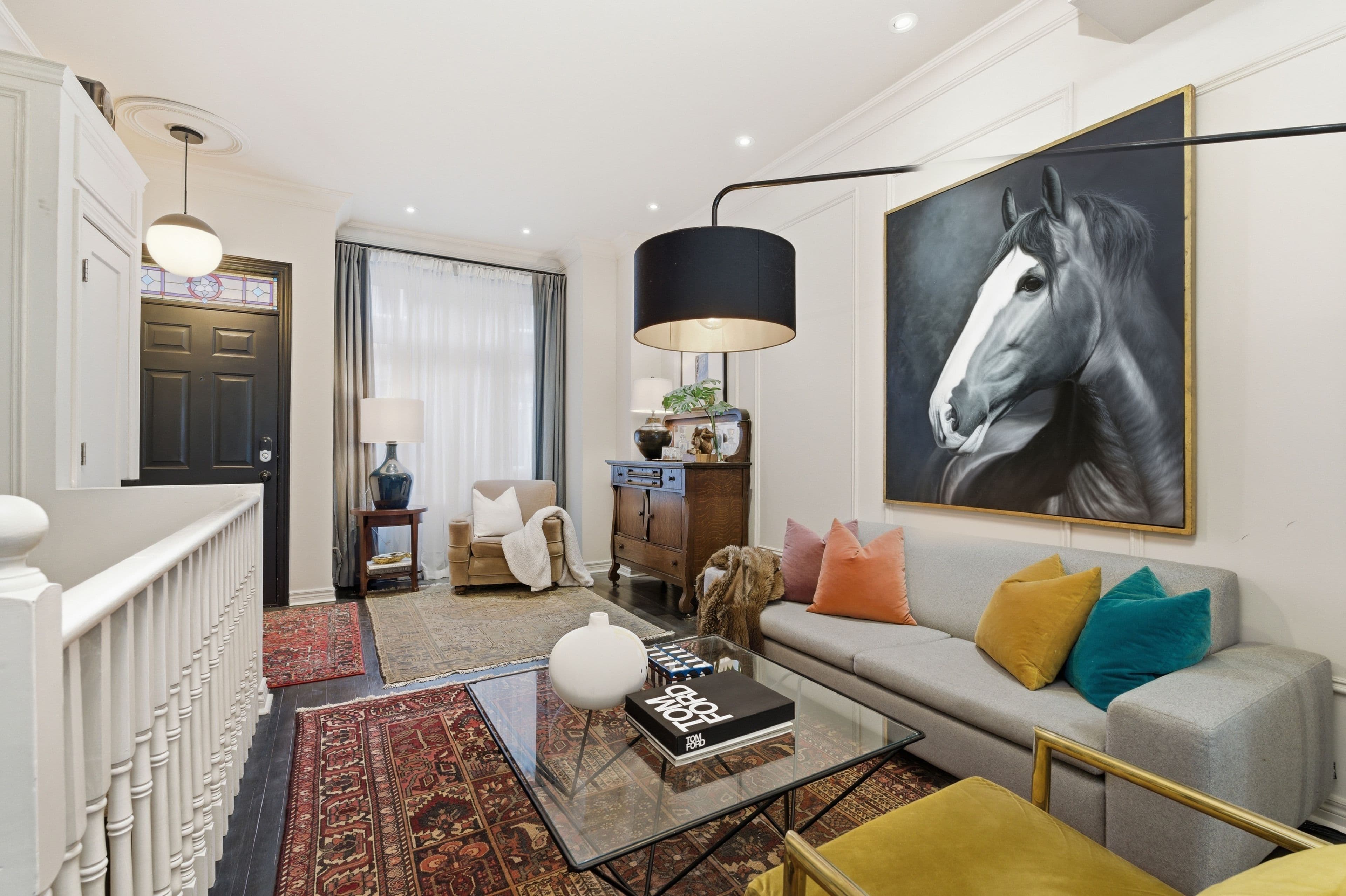 6 Old Trillium Lane, Toronto C08, ON M5A 4T2