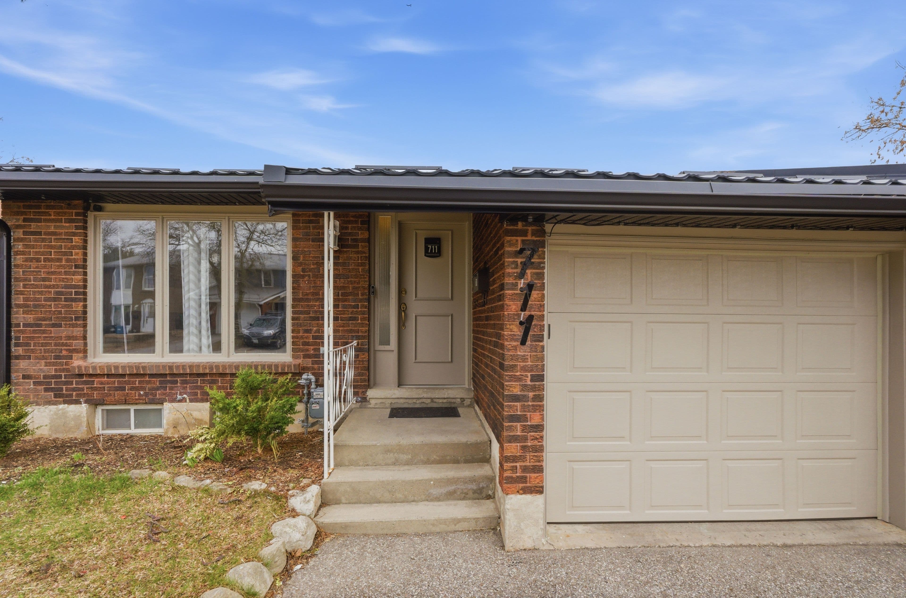 711 Hillview Road, Cambridge, ON N3H 5C2